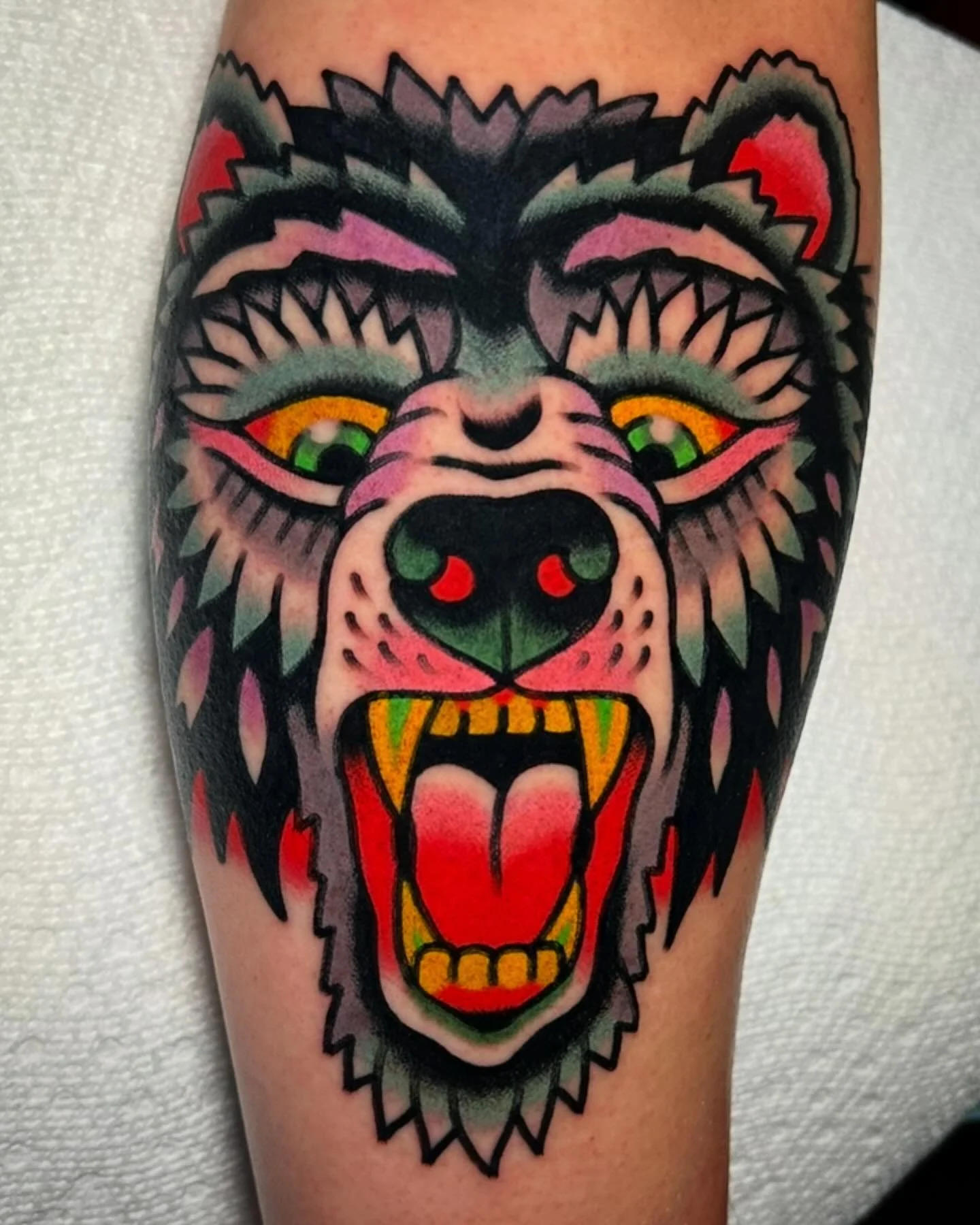 Two tattoos for Ryan who traveled from Illinois!! In the company of some incredible work from @kevinlearytattoo and @tallboy666, thank you Ryan for getting tattooed and making the trip here! Stoked I was able to do these for you 😊 @sweetandsourtatto