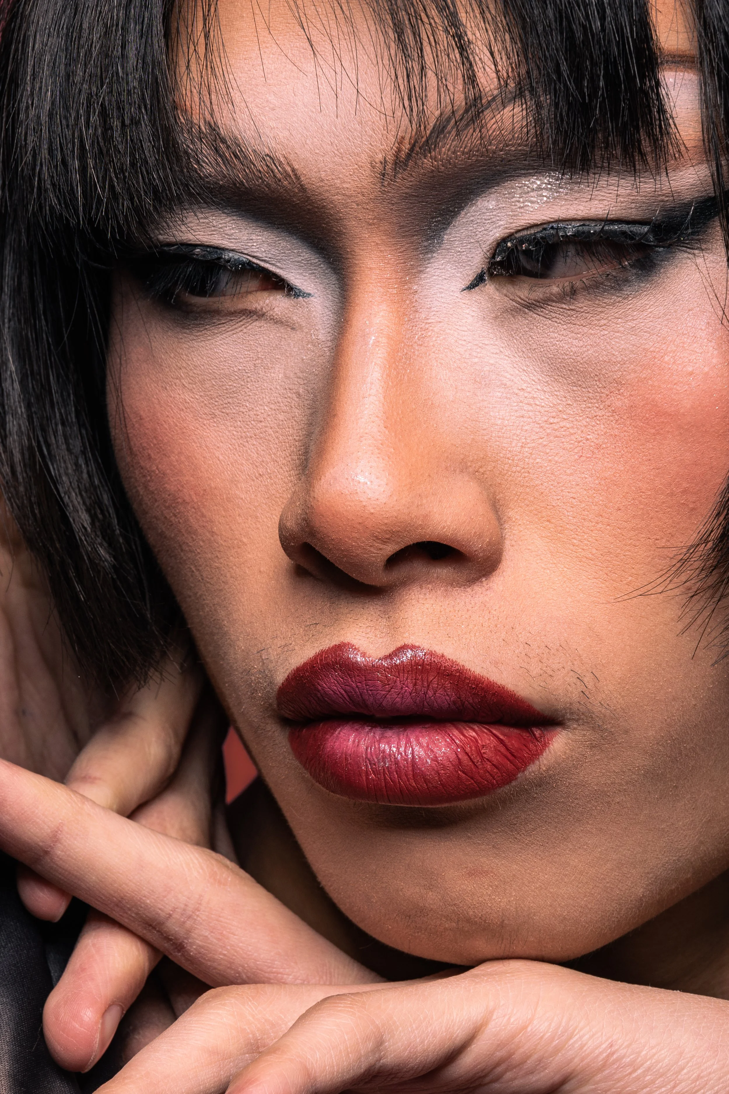 Portrait en studio d'une drag queen
