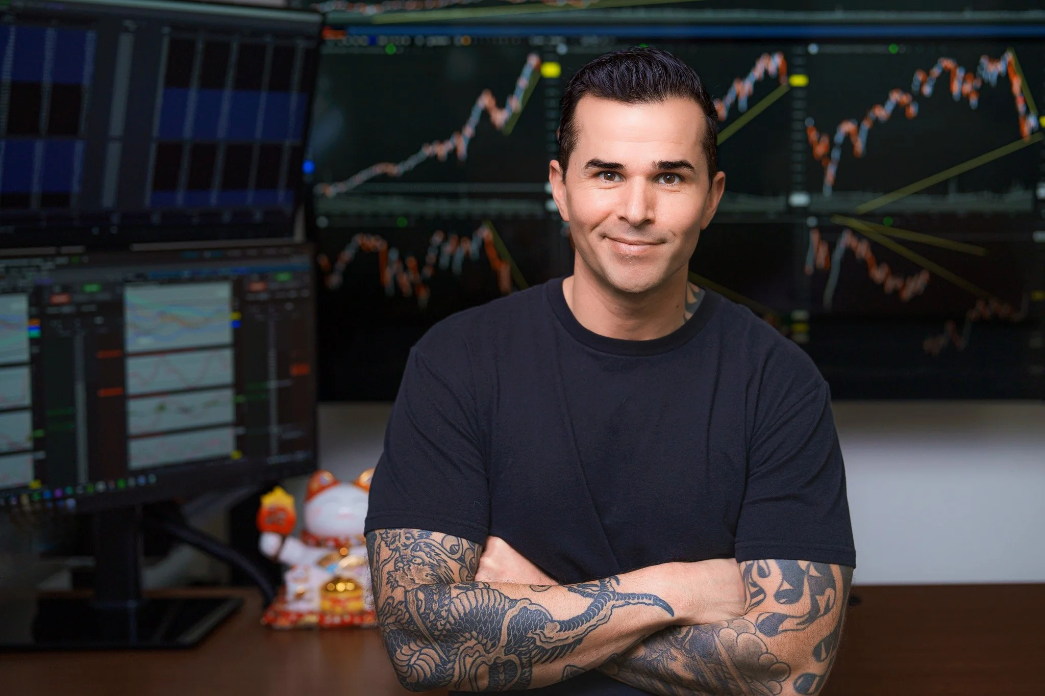 Professional headshot of a male client in Eagle, Idaho, with a clean light backdrop and confident, approachable posture. Branding photography for entrepreneurs and professionals in Boise, Eagle, Star, Meridian, and throughout the Treasure Valley. For