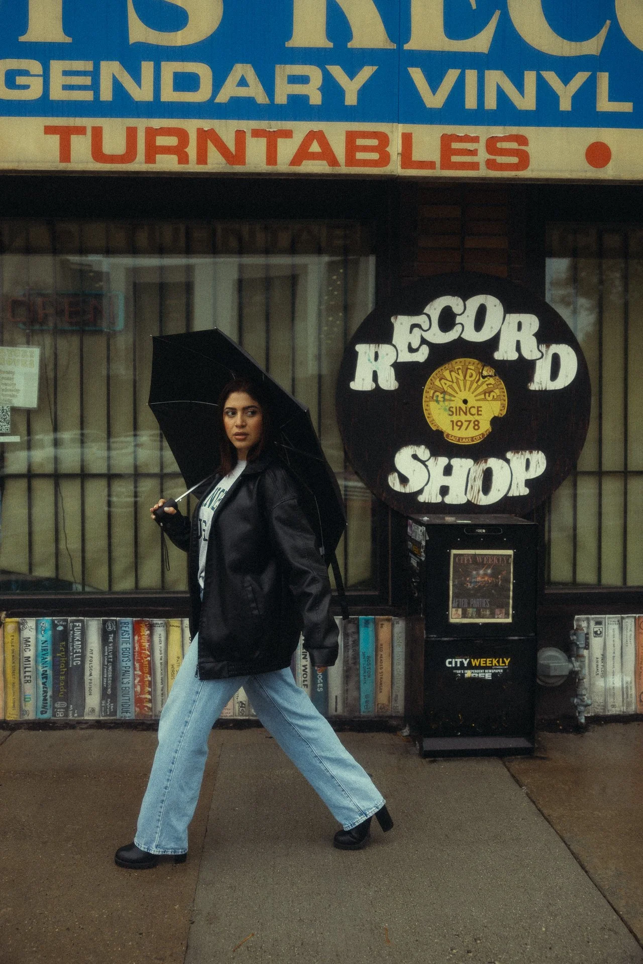 salt-lake-city-record-shop-photoshoot-jessica-simons-photography-3.jpg