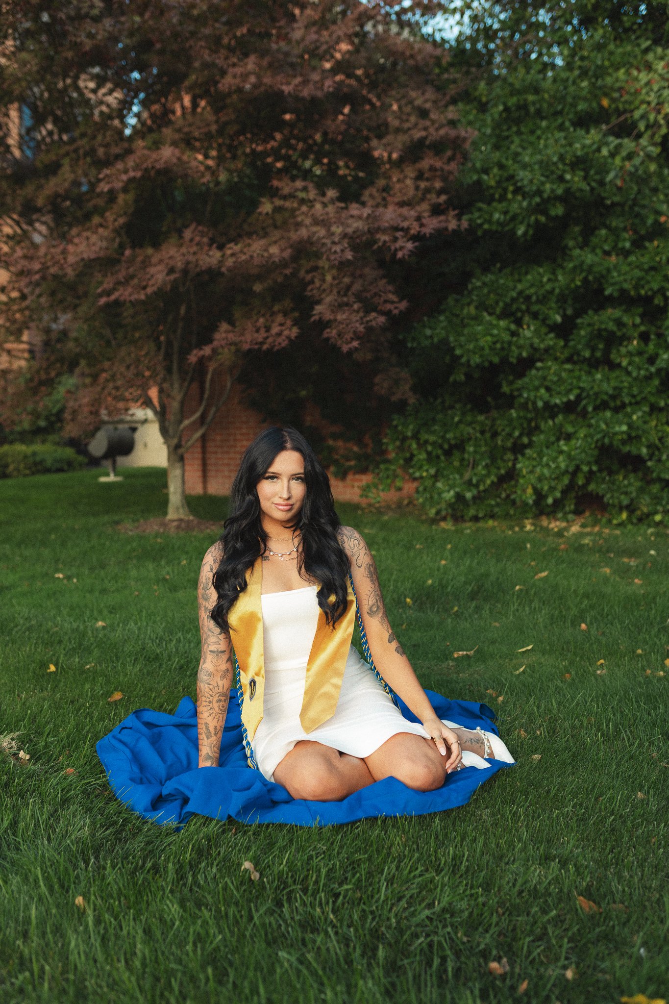 gvsu-grad-photoshoot-1.jpg