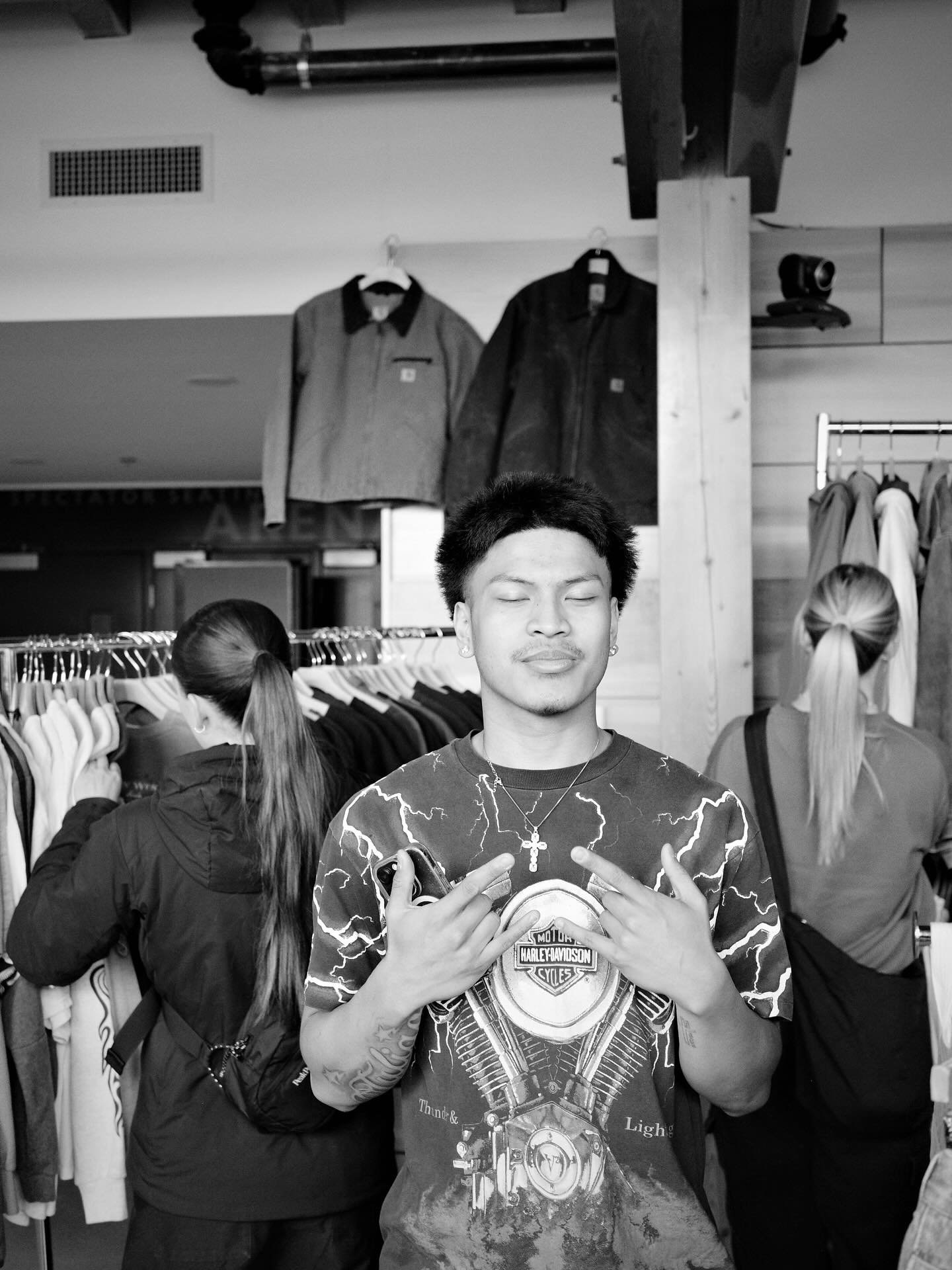 Our vendors are the backbone of Hangtime. Every rack, every table, every handmade detail, they bring the culture, the creativity, and the community. Grateful for each and every one of you.

#HangtimeFlea #SupportLocal #VintageMarket #HandmadeGoods #S