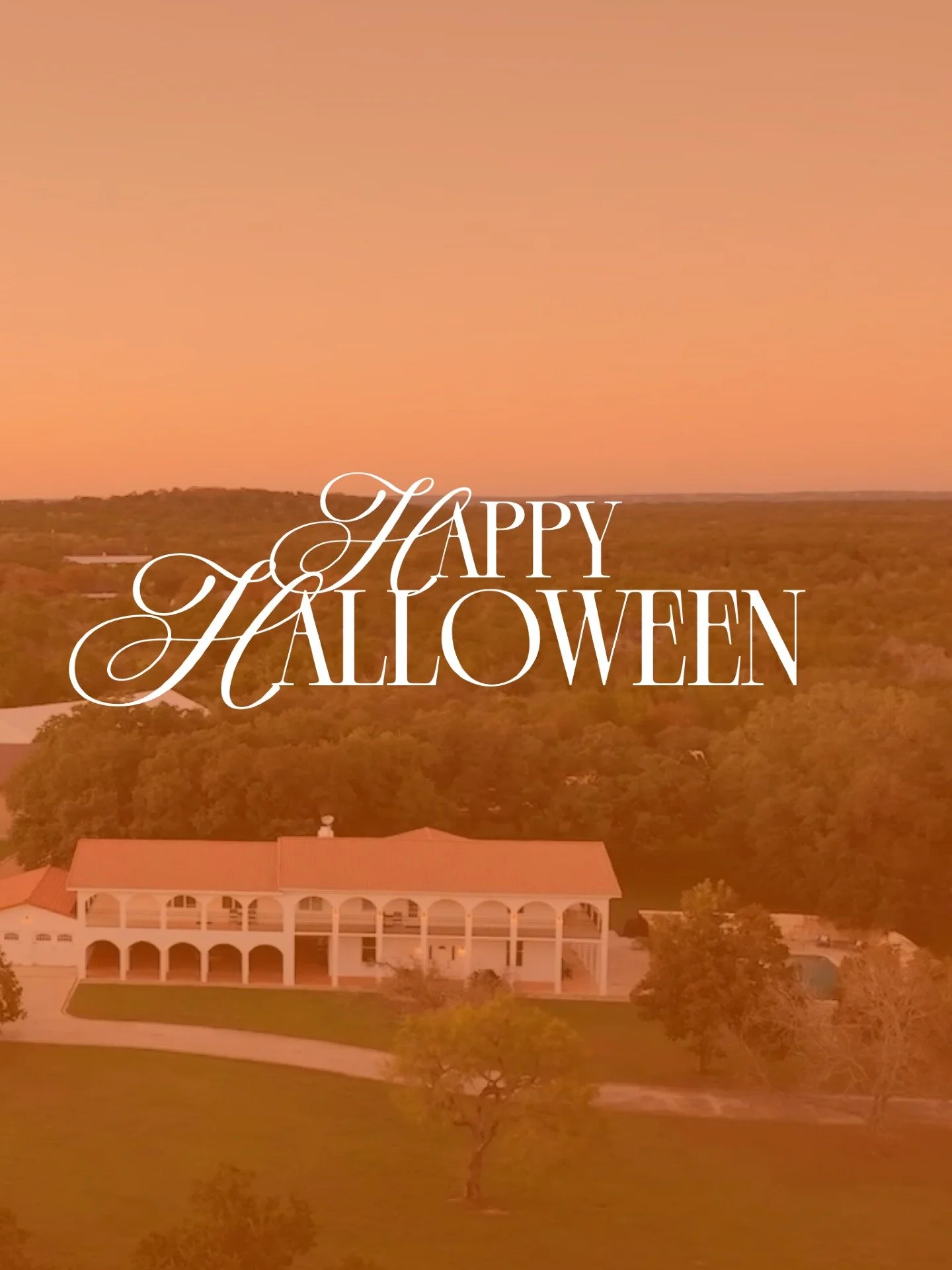 🎃 Happy Halloween from La Dolce Vita Estates! 🎃
Wishing you a spook-tacular day filled with treats, no tricks! 🕸️✨
Every season feels magical at our fairytale estate.