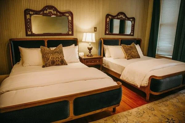 Spring Writers Retreat - 2 Tickets (Individual Bed, Shared Room)