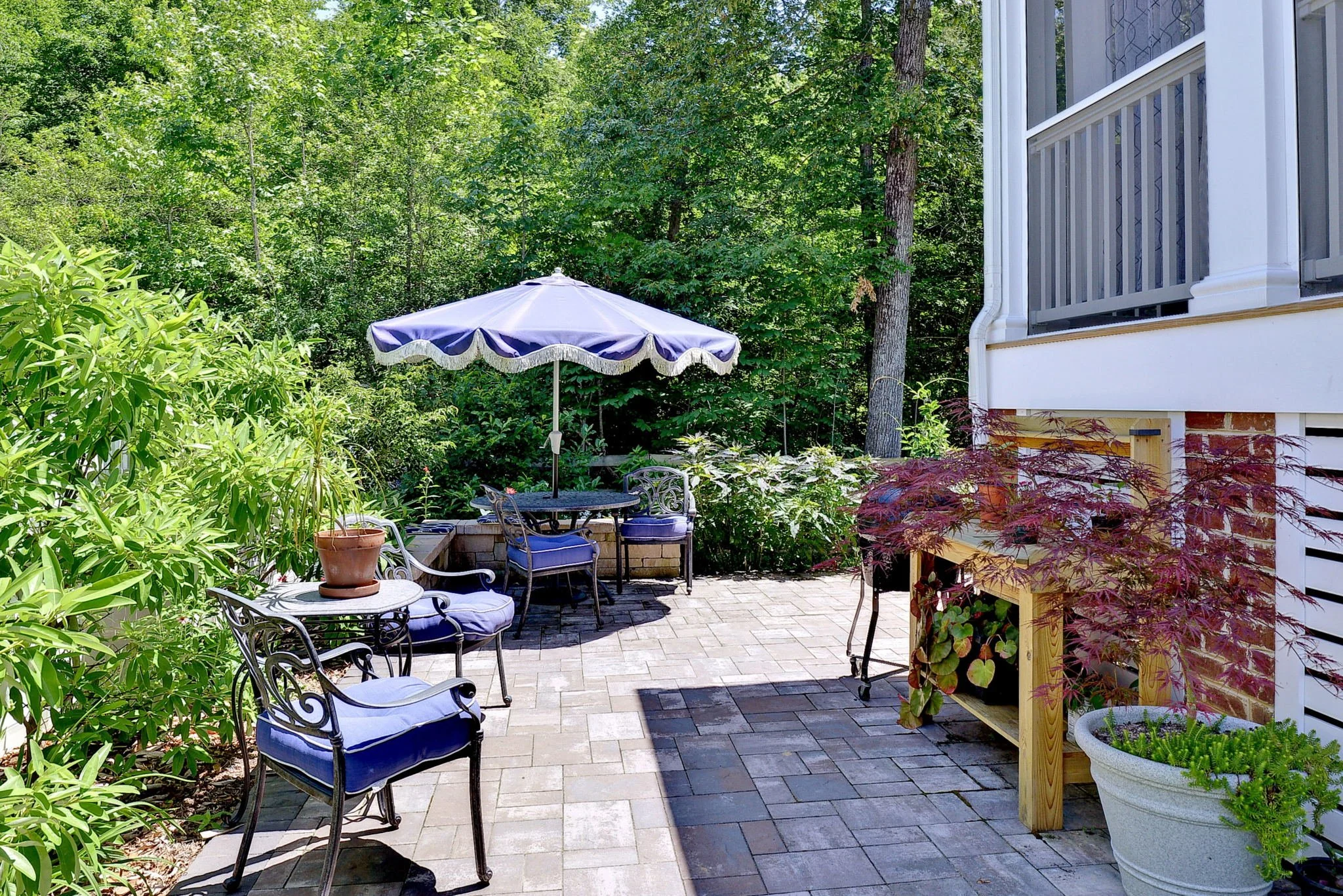 6011 Settlers Market