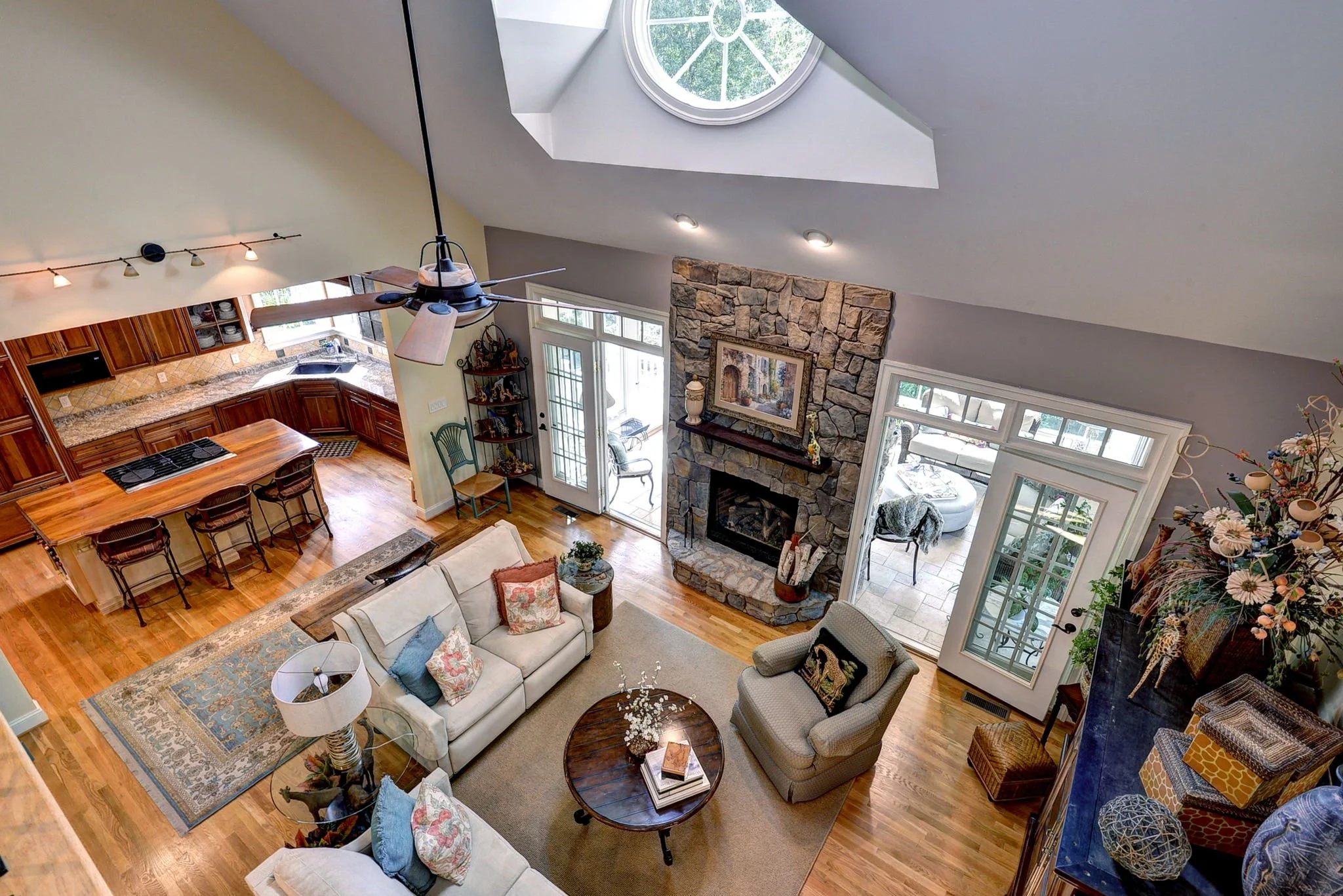 3315 Sawyer