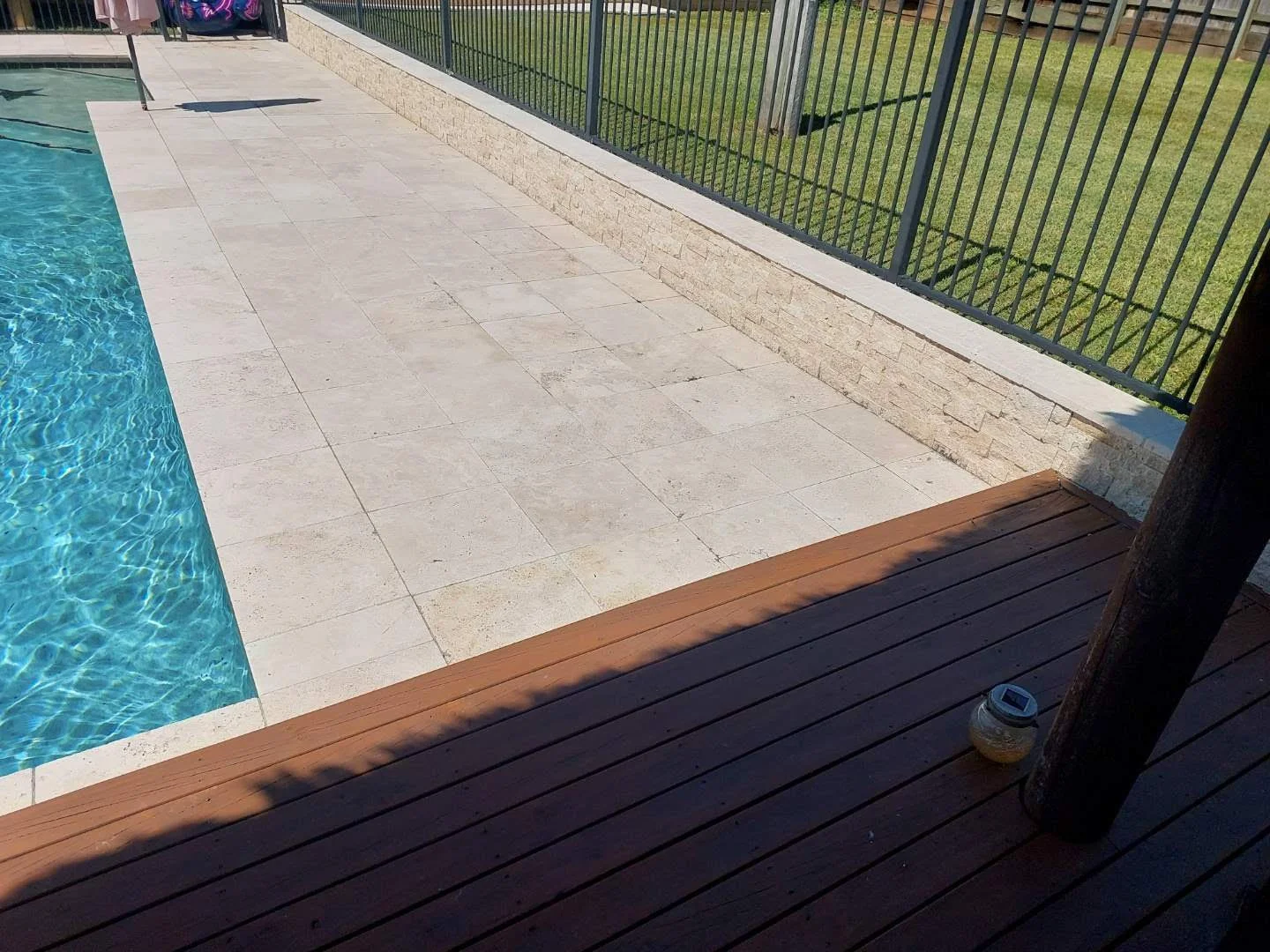 pool2.jpg