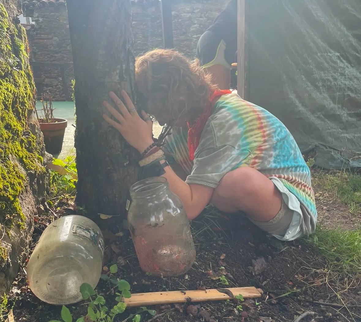 Shared Solitude.
Still image of video documentation.
June 2023-Present.
Performance Art.
Photo and Video by Marin-Carr Quimet.