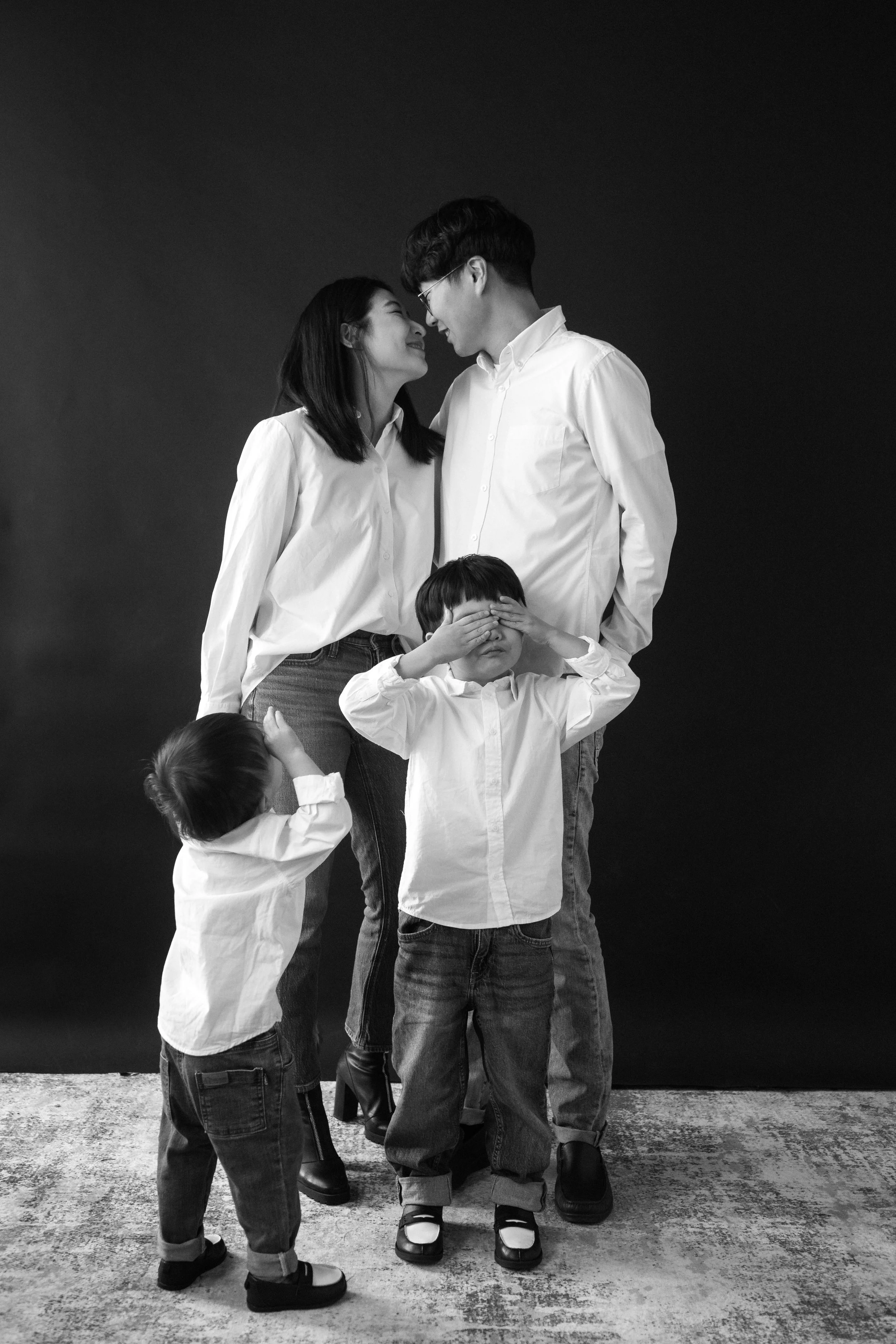 112225 - JoonHee Family Session-160.jpg