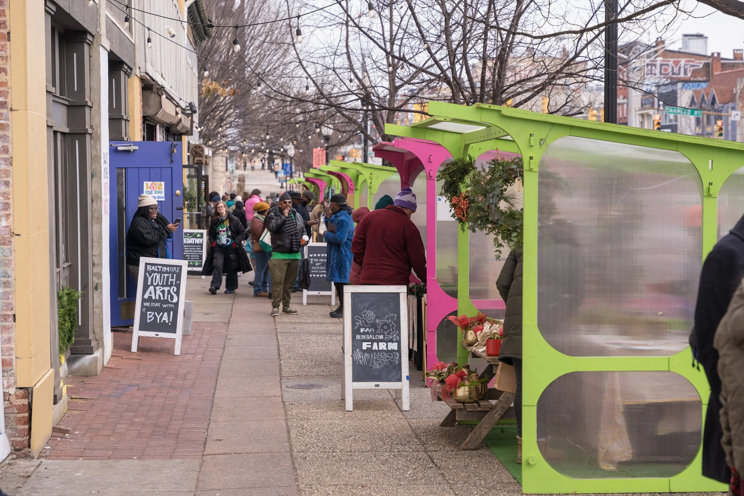MCB251213_HolidayMarket-025.JPG