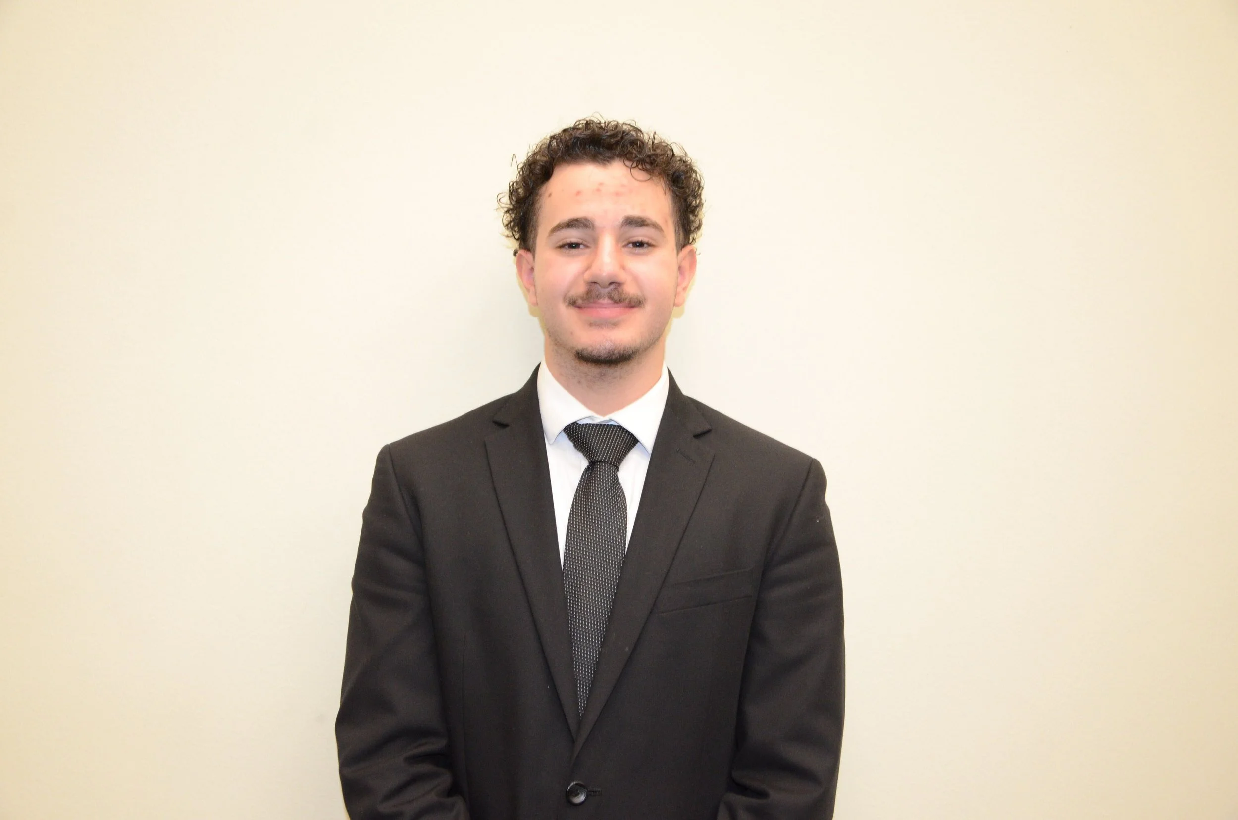 Headshot of Omar Abdulhak