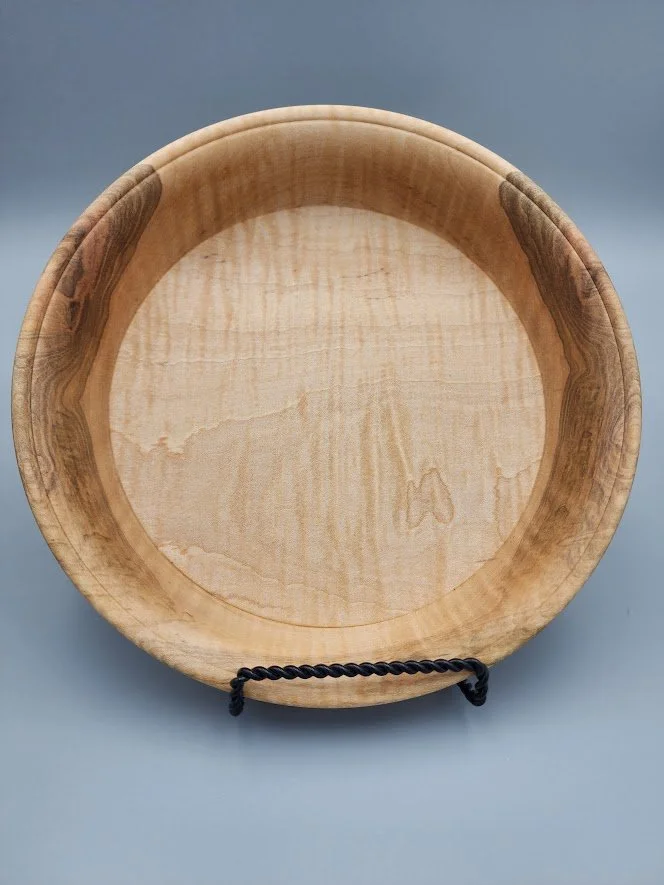 25016 Maple platter - stand 1.jpg