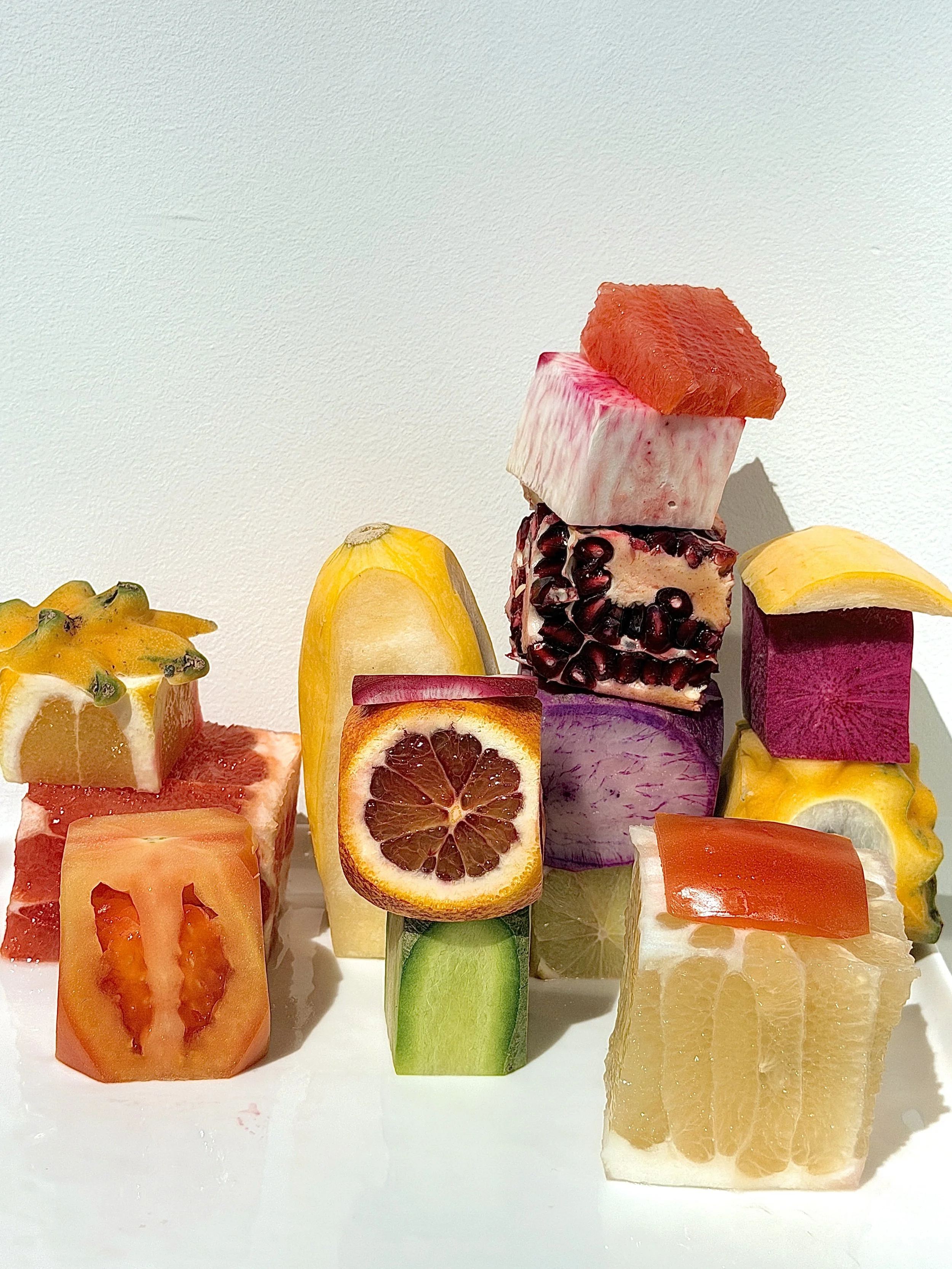 Everything reveals itself when cut