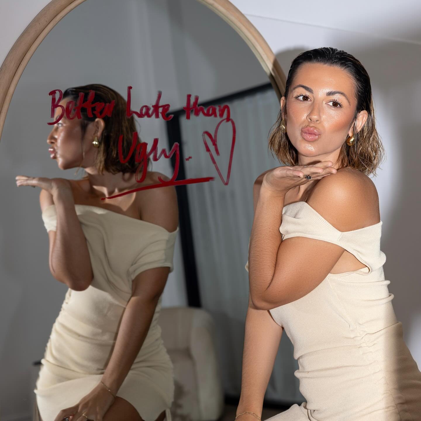 Styling session&rsquo;s with @moniquemanecode @makeupbykylied &amp; @by___jayne
