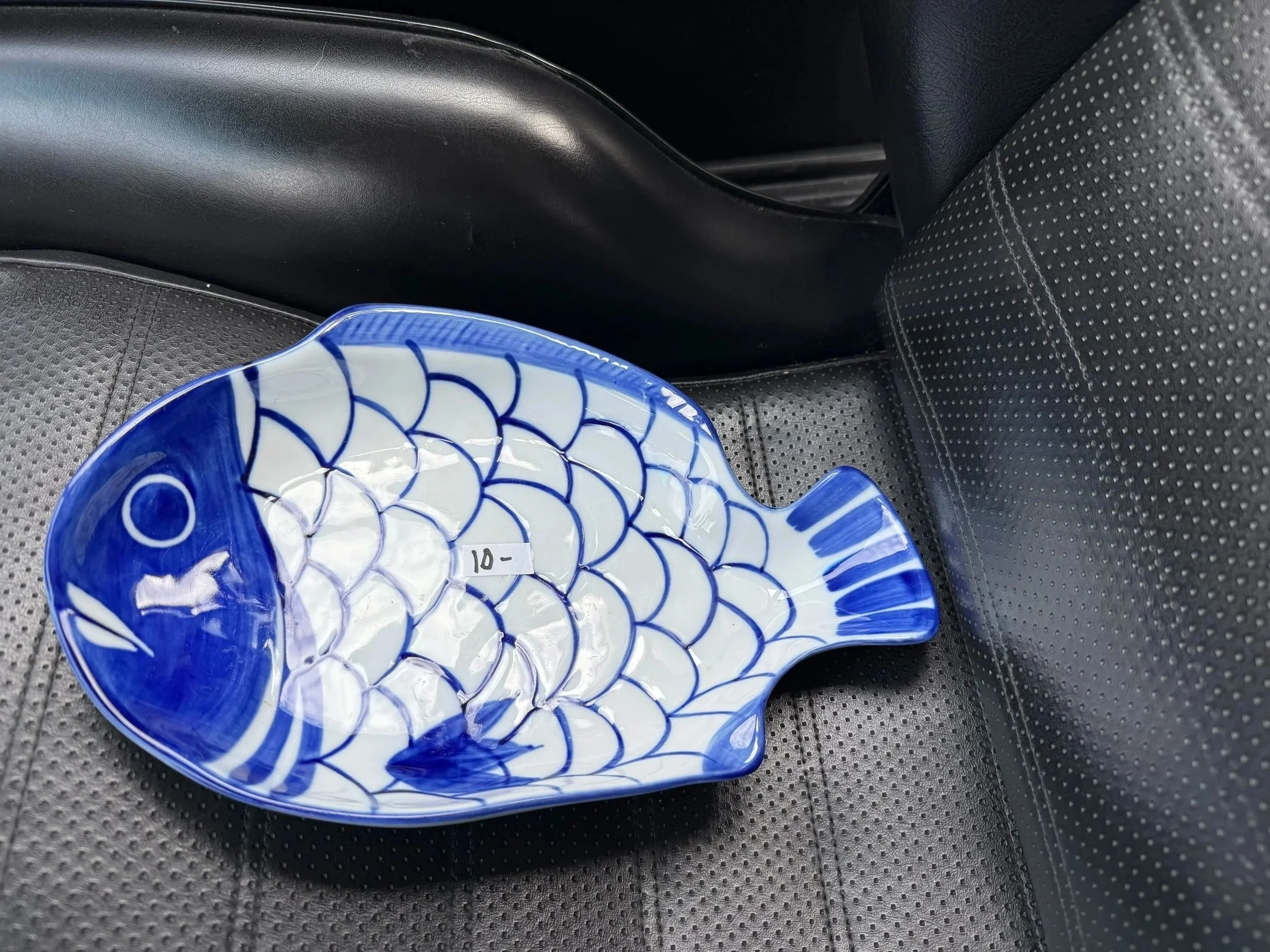  Unfortunately I cannot resist a fish platter. Or really any fun fish decor!  Dansk is always great quality as well so this was a fun find.  