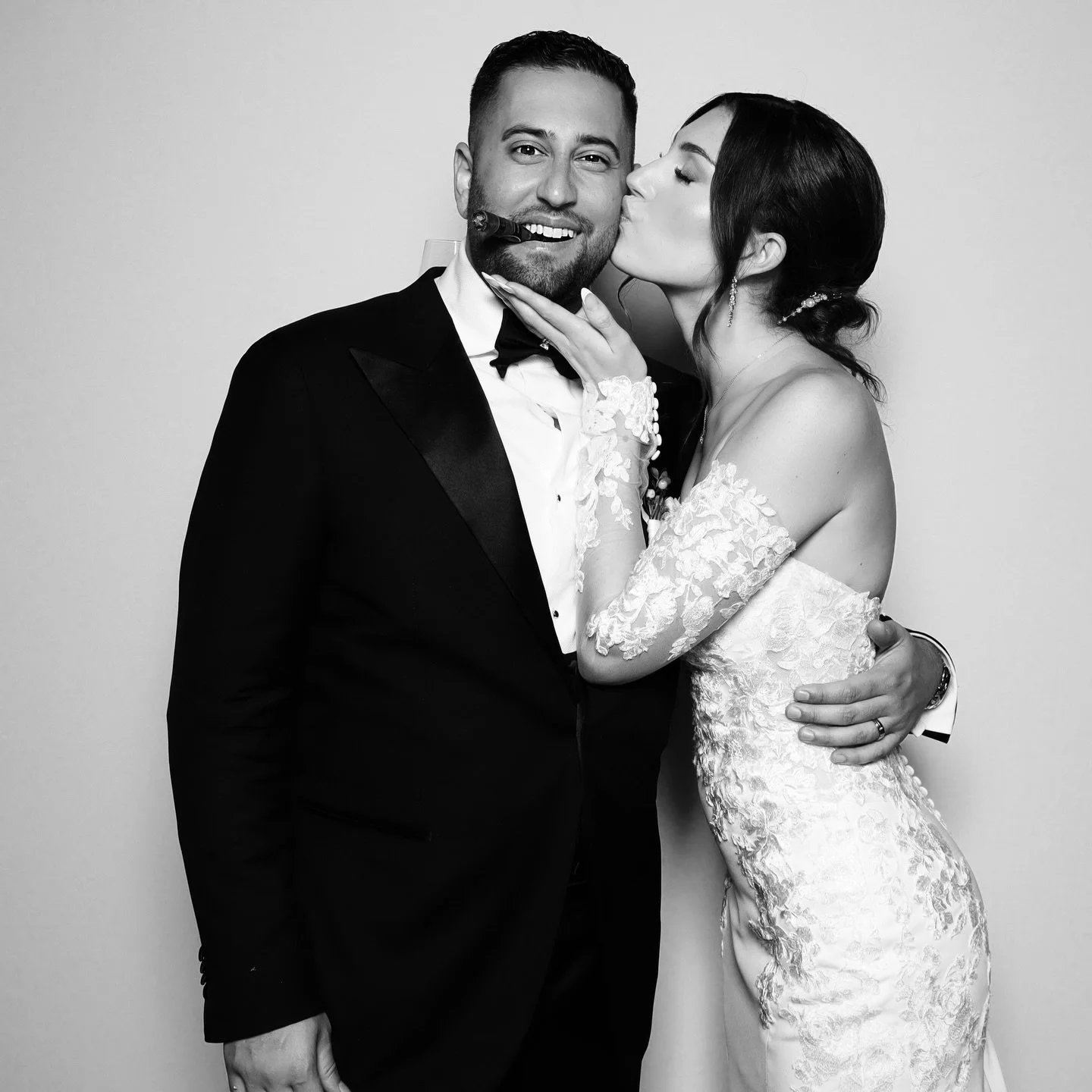 Because who doesn&rsquo;t love black &amp; white? 😍

Venue: @monserateweddings 
Coordinator: @arenlace