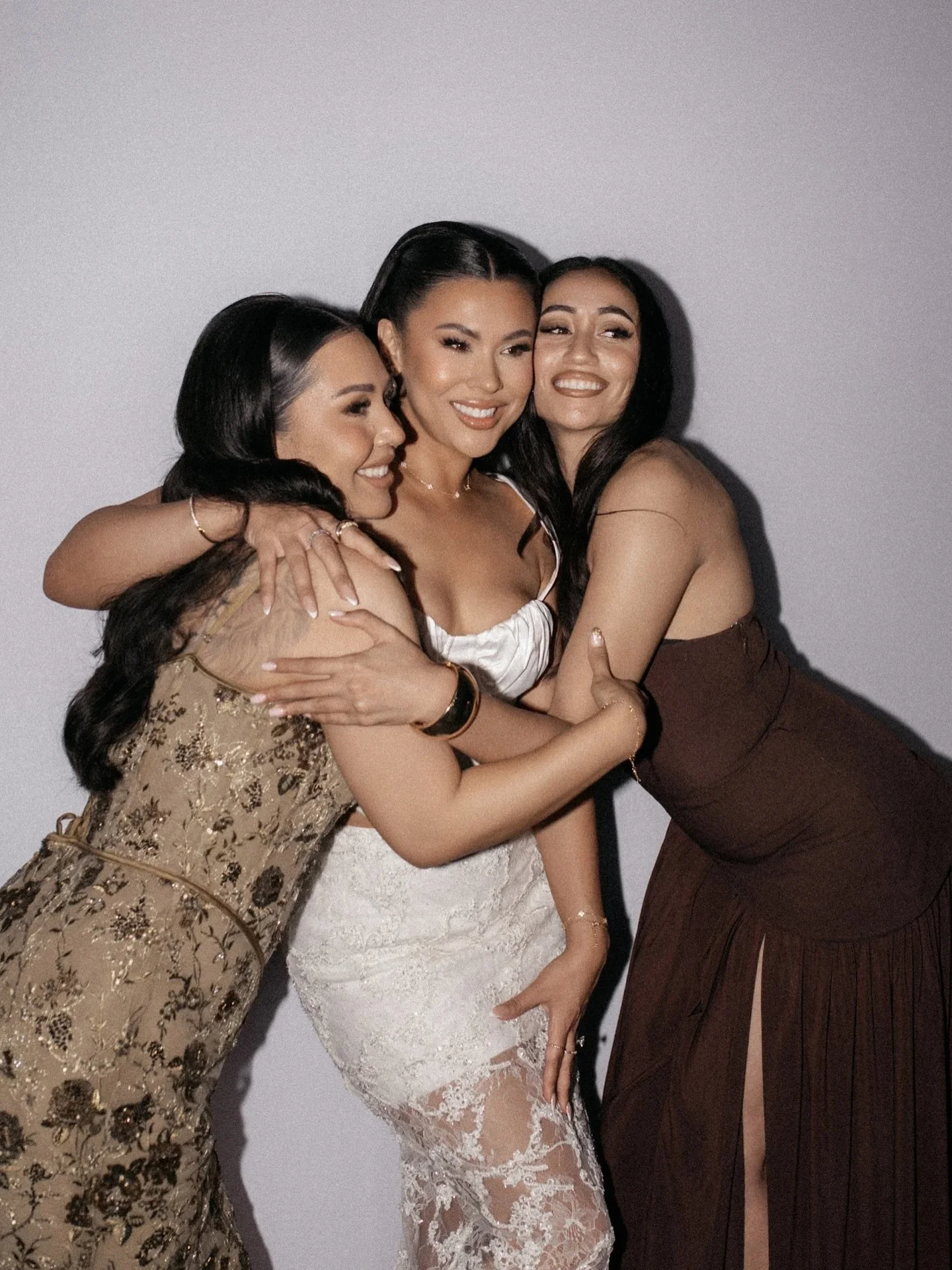More than just photos.
The energy, the people, the moments in between.

Photographer: @natalia_thephotographer ✨