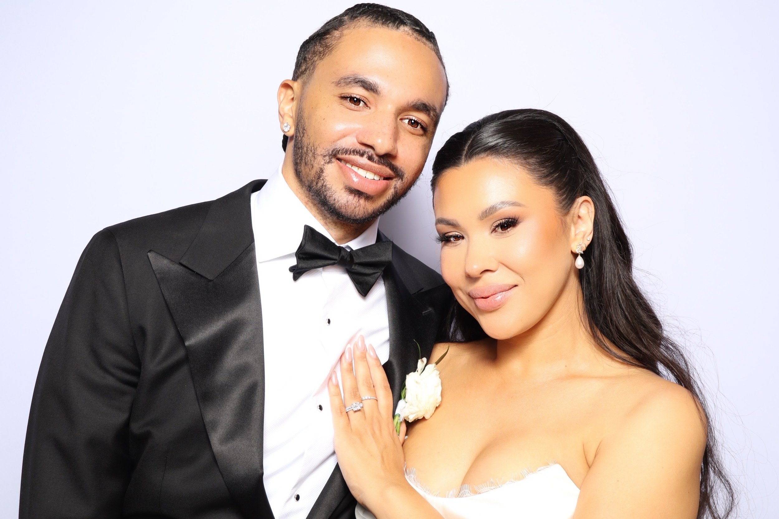 Bride and groom at Monserate Winery wedding using luxury photo booth in Fallbrook between Temecula and San Diego