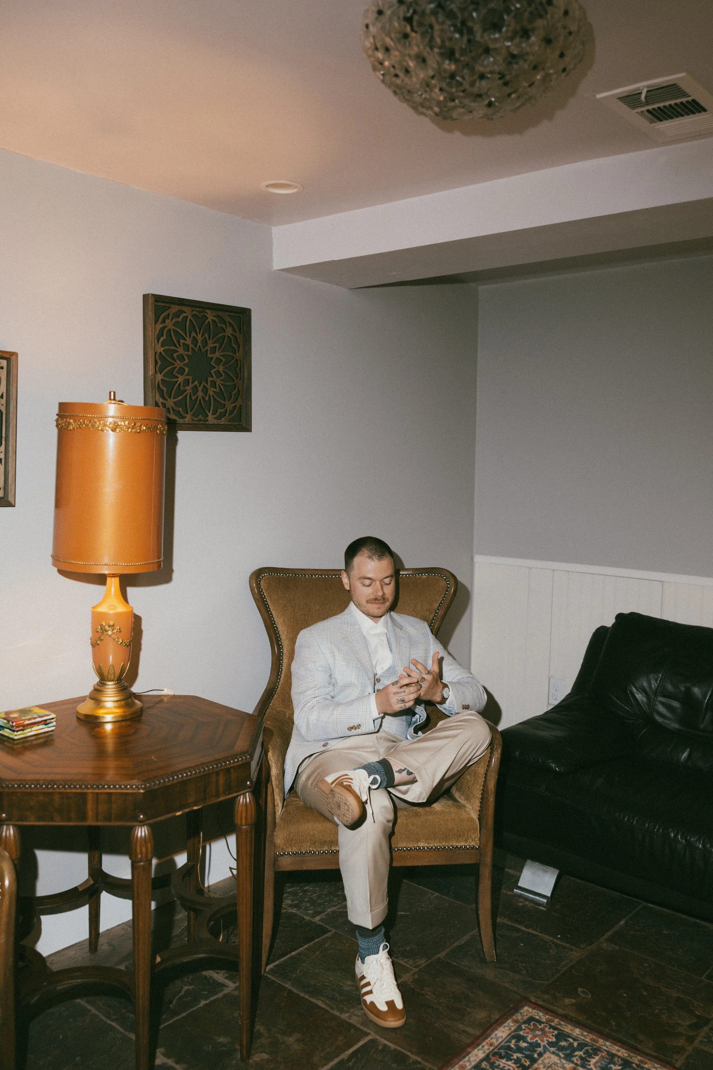 C&M_Sydneylynnephoto_Gettingready-43.jpg