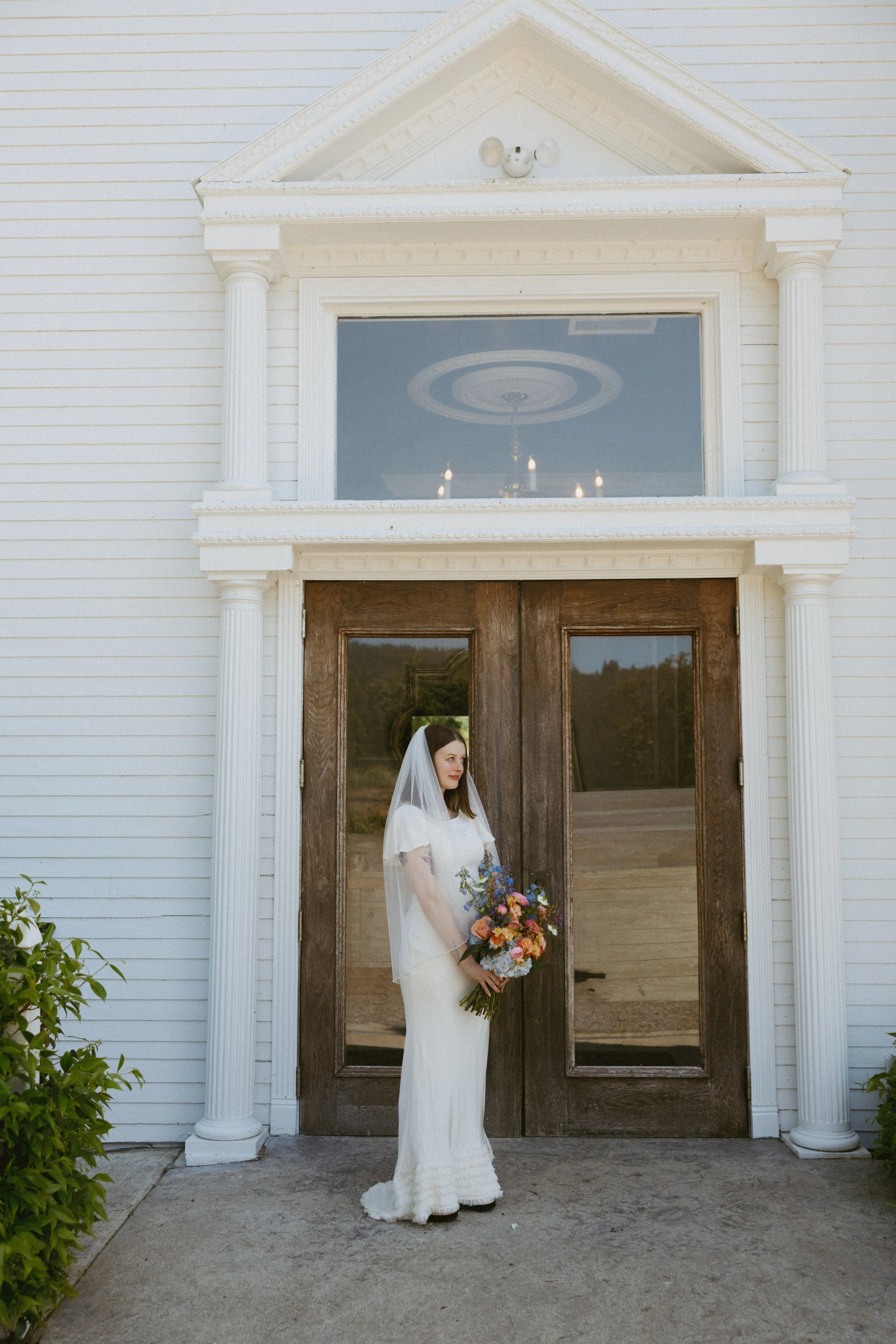 C&M_Sydneylynnephoto_Gettingready-67.jpg