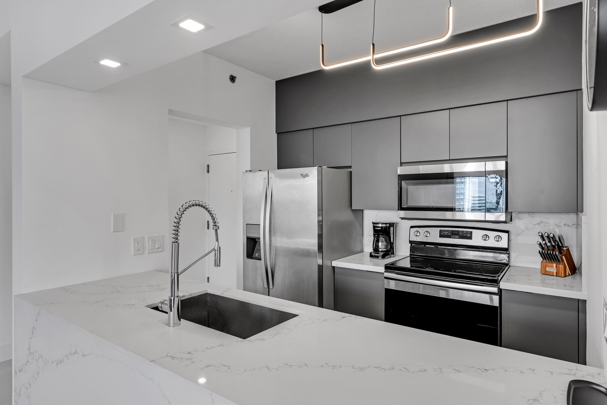 1200BrickellBayDrPH4223-12.jpg
