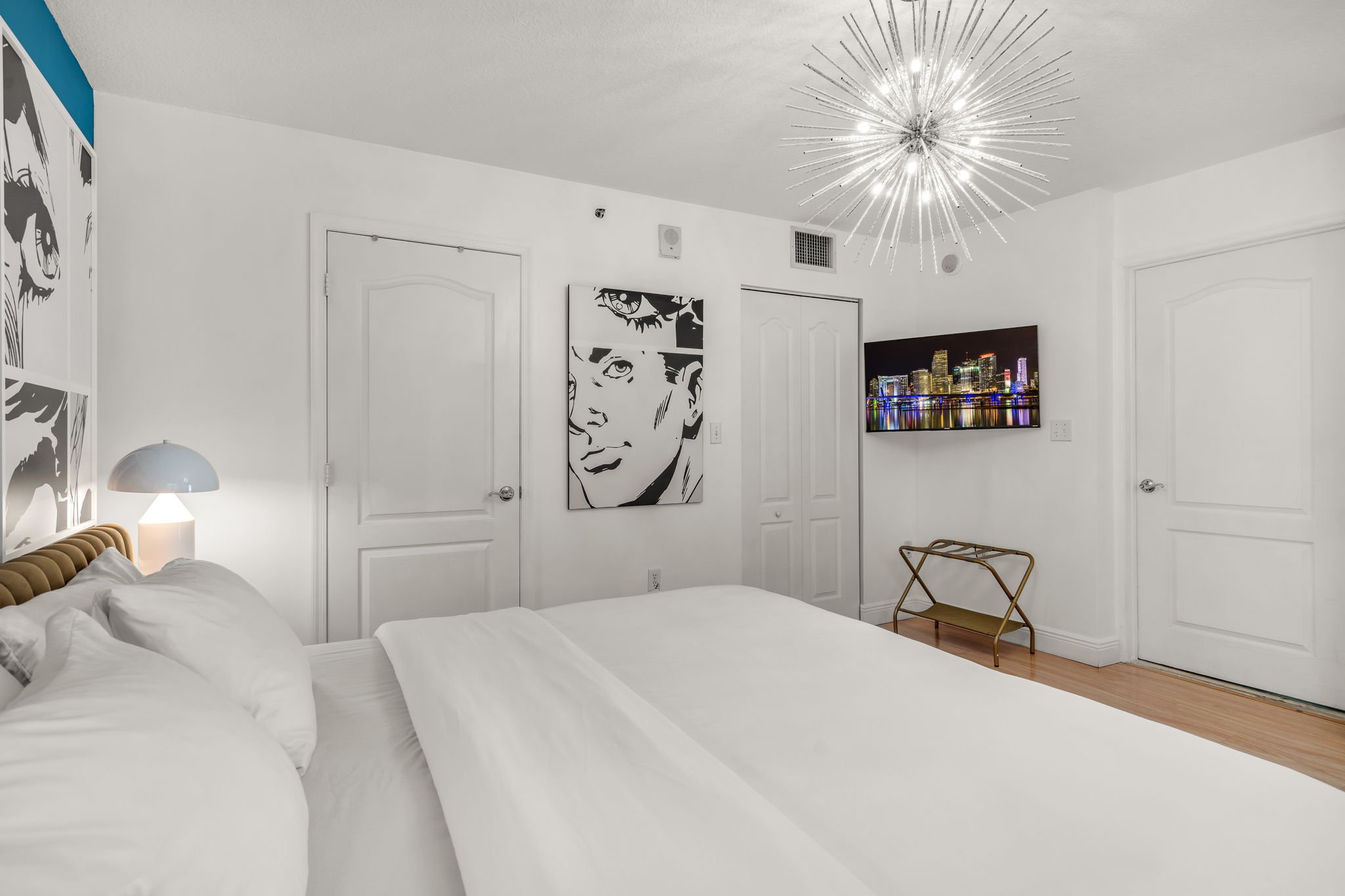 14-web-or-mls-1200BrickellBayDr2409-13.jpg