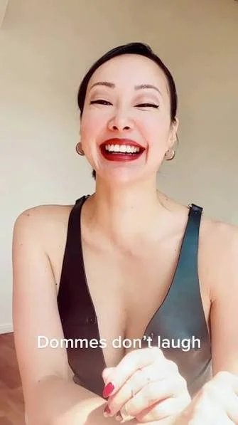 Challenging the idea that Dommes don’t laugh…