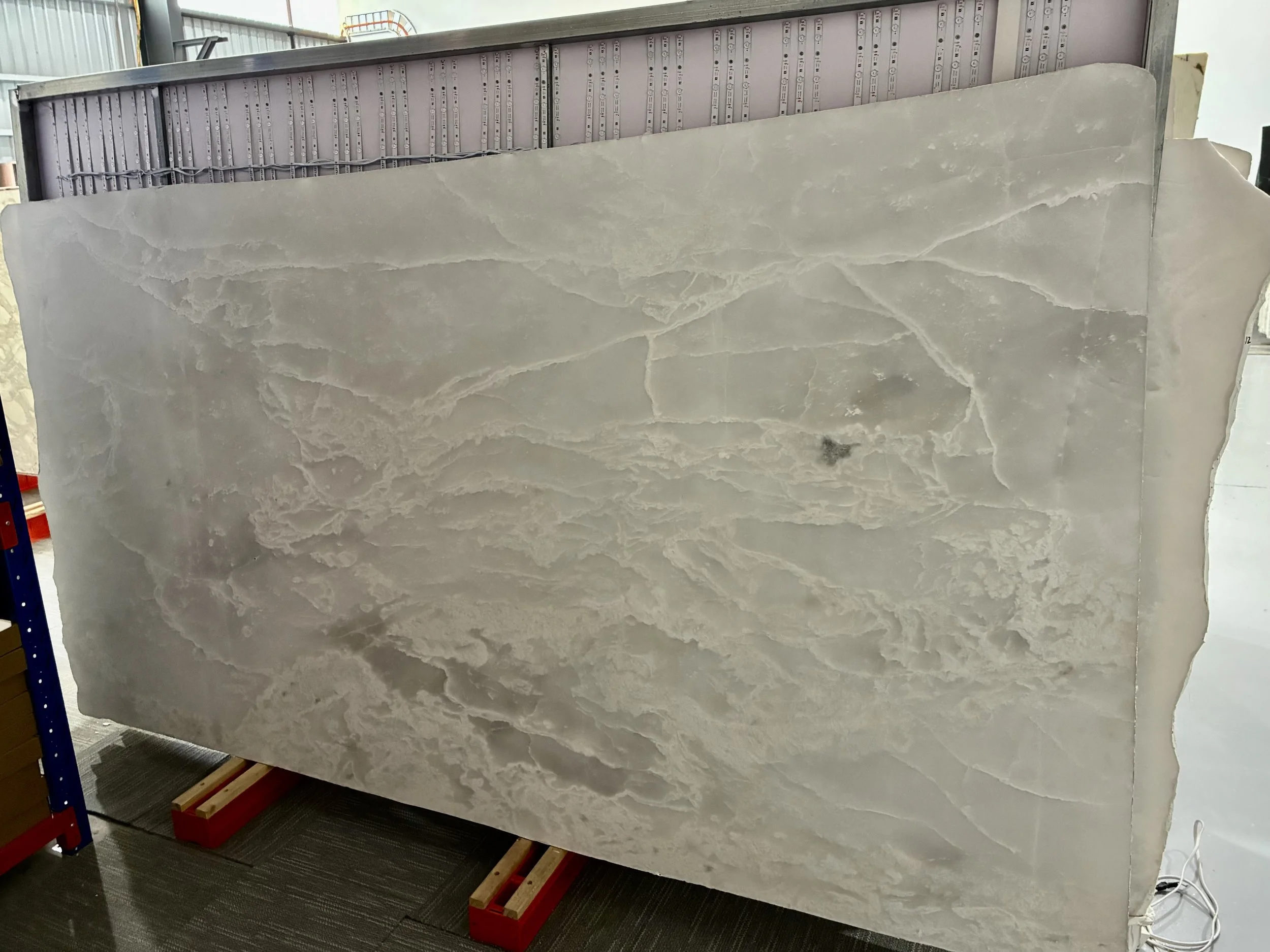 Bianco Rhino Marble (3000x1000x20mm)