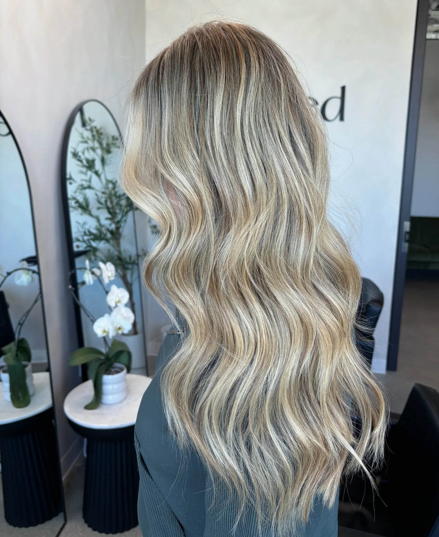 Golden girl 💛

Using @schwarzkopfcan @redken @k18hair