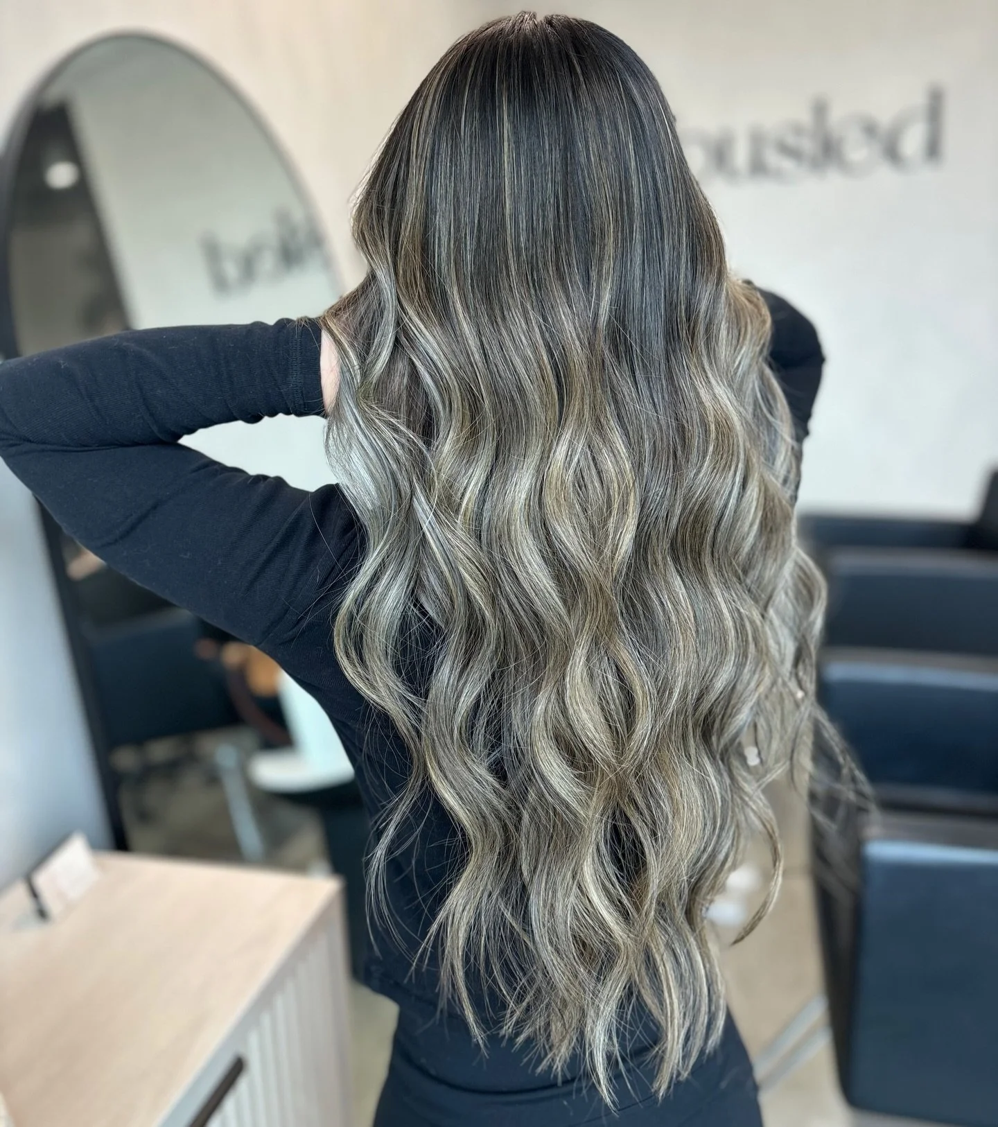 Annual hair appt for the bride to bee 💍 

Using @redken blonde IQ &amp; shades EQ gloss

#beforeandafter #blondehighlights #coolblonde #ashybalayage