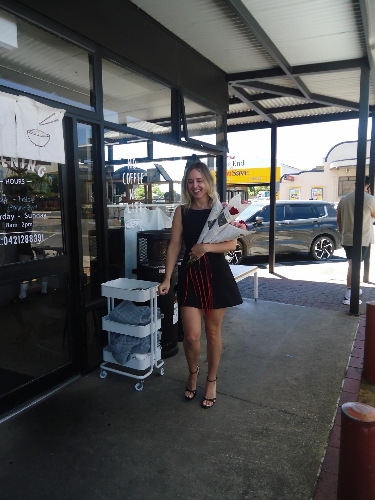 Valentines Day is looking a little like this: 🌹💘❤️💌

Stay tuned 🥳

#adelaideflorist #adelaideflowerdelivery #bloomieaway