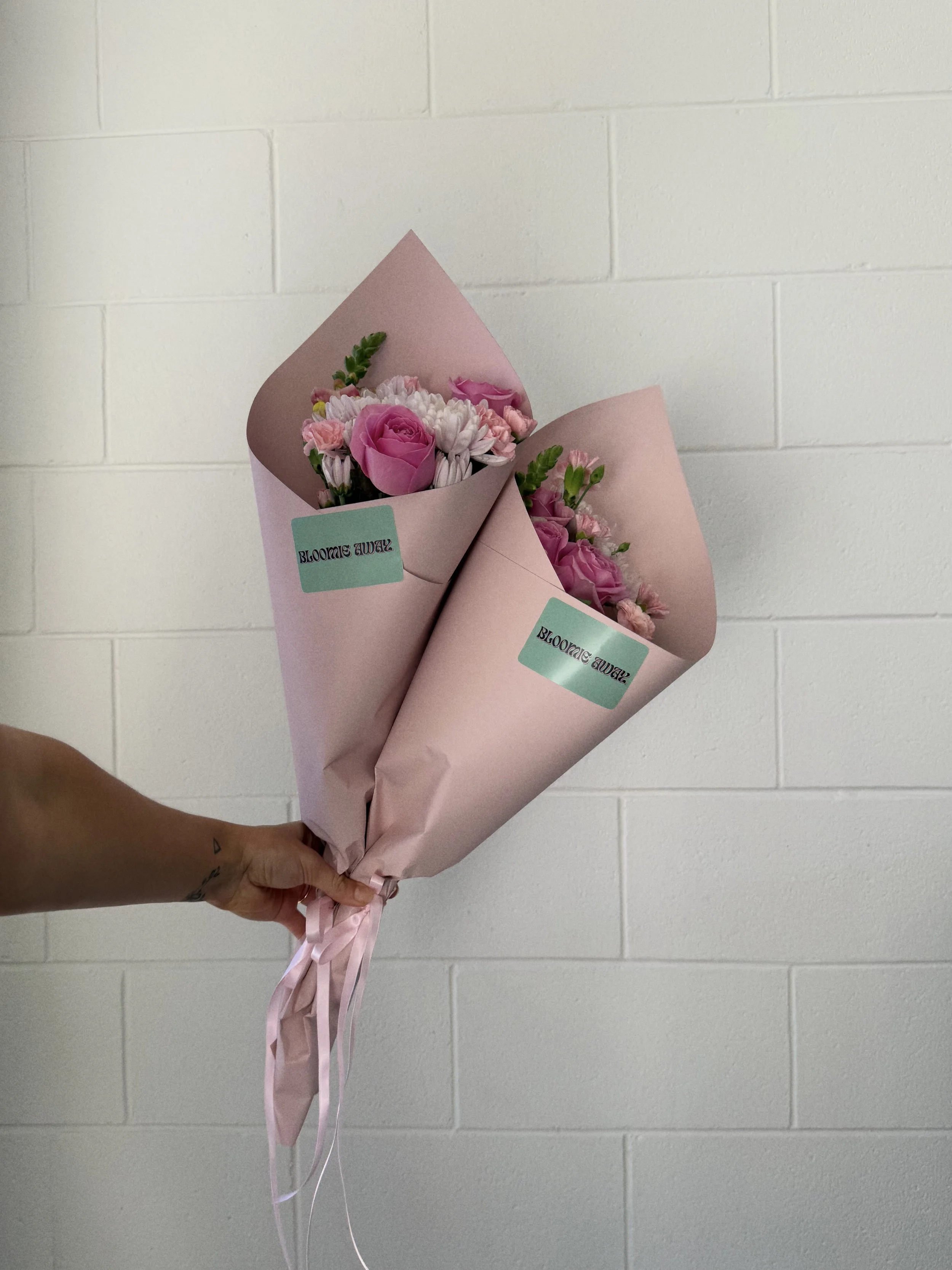 flowers-adelaide-delivery-carnations-mothers-day.jpeg