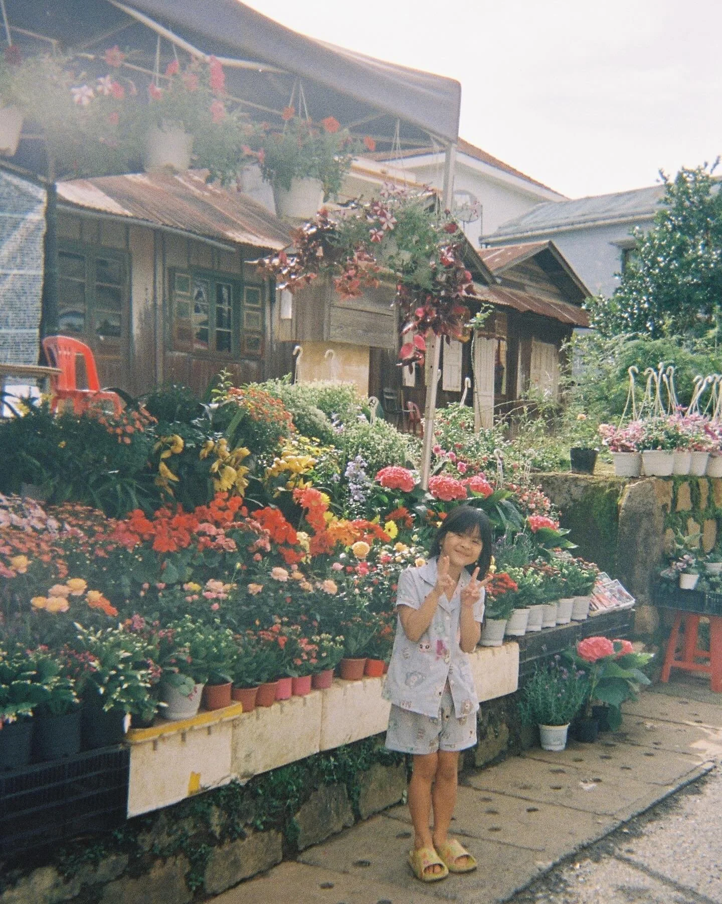 From the archives : a trip to Vietnam with only the Mini Wabi Skirt

200% humidity
Abundance of eating good
Touristing around via foot, or wheels
The wabi was truly tested

Photography by @ar.tess