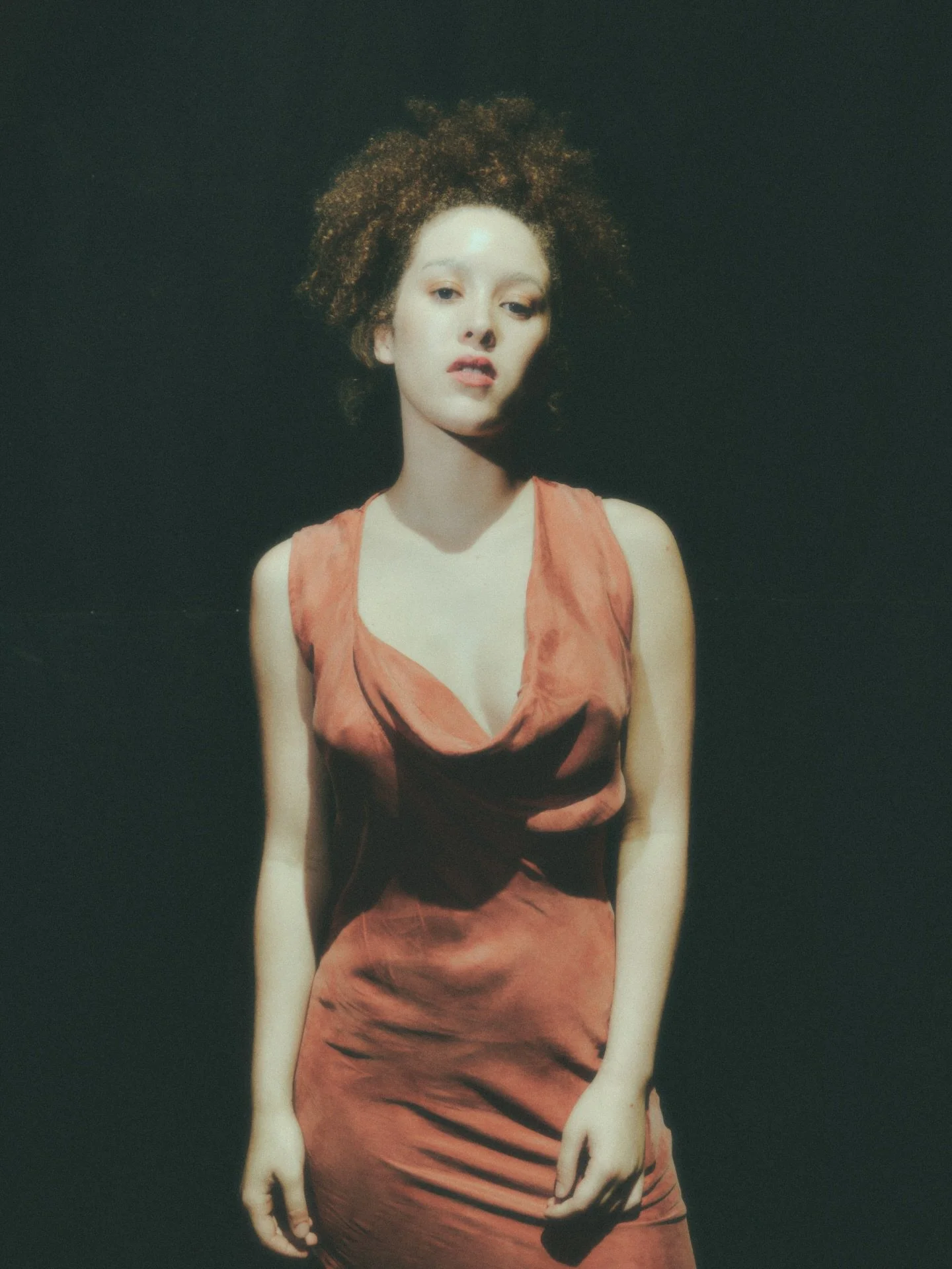 BURNING OAK, NOVEMBER Look 5 details
Smadwashed cupro draped dress

~available to shop via dm!~

Producer &amp; Head Makeup @jesslouisemacrae 
Photography @joshszeto_ 
Head Operations @rohannarastkar 
Head Hair @doh_rah_28 @urbankurlstudio
Model @rru