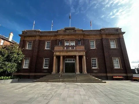 Local project at Marrickville Town Hall 🏛️
A 4-month restoration, starting in Section 1 where extensive peeling paint needed to be stripped back. We treated the surface with Zinsser Peel Stop before applying a fresh new coat.
More updates to come as
