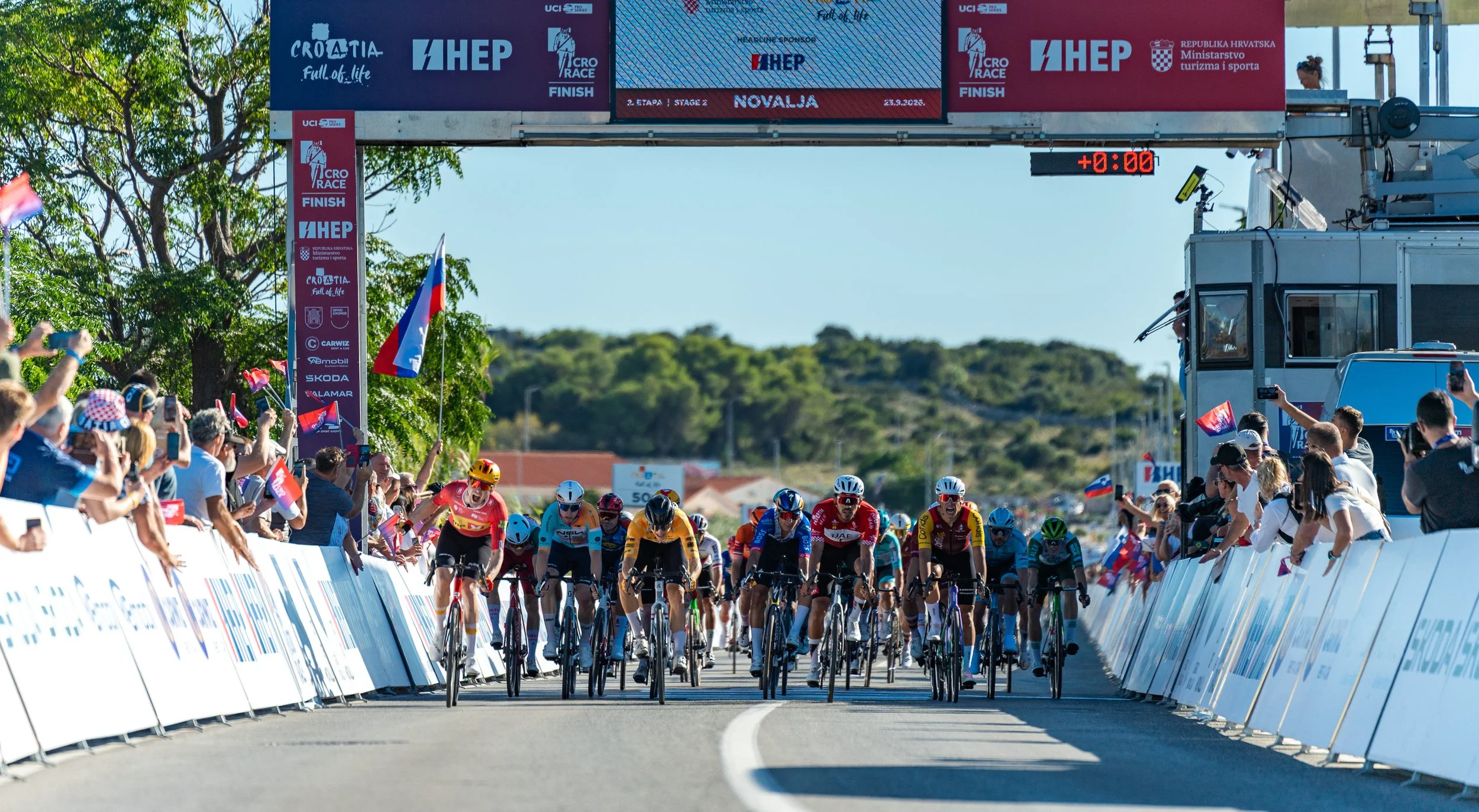 Big guns and big lessons (Cro Race st2)