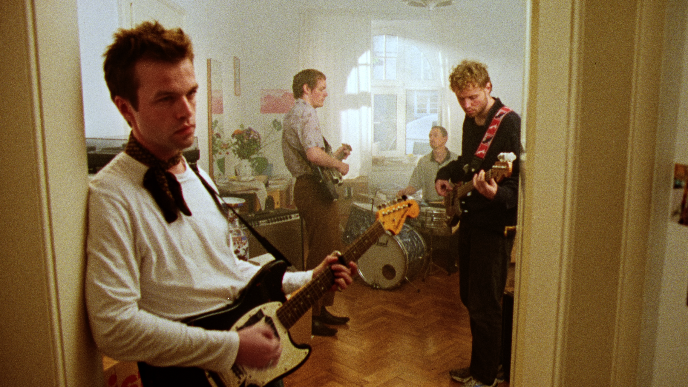 ahsz_stills_2.png