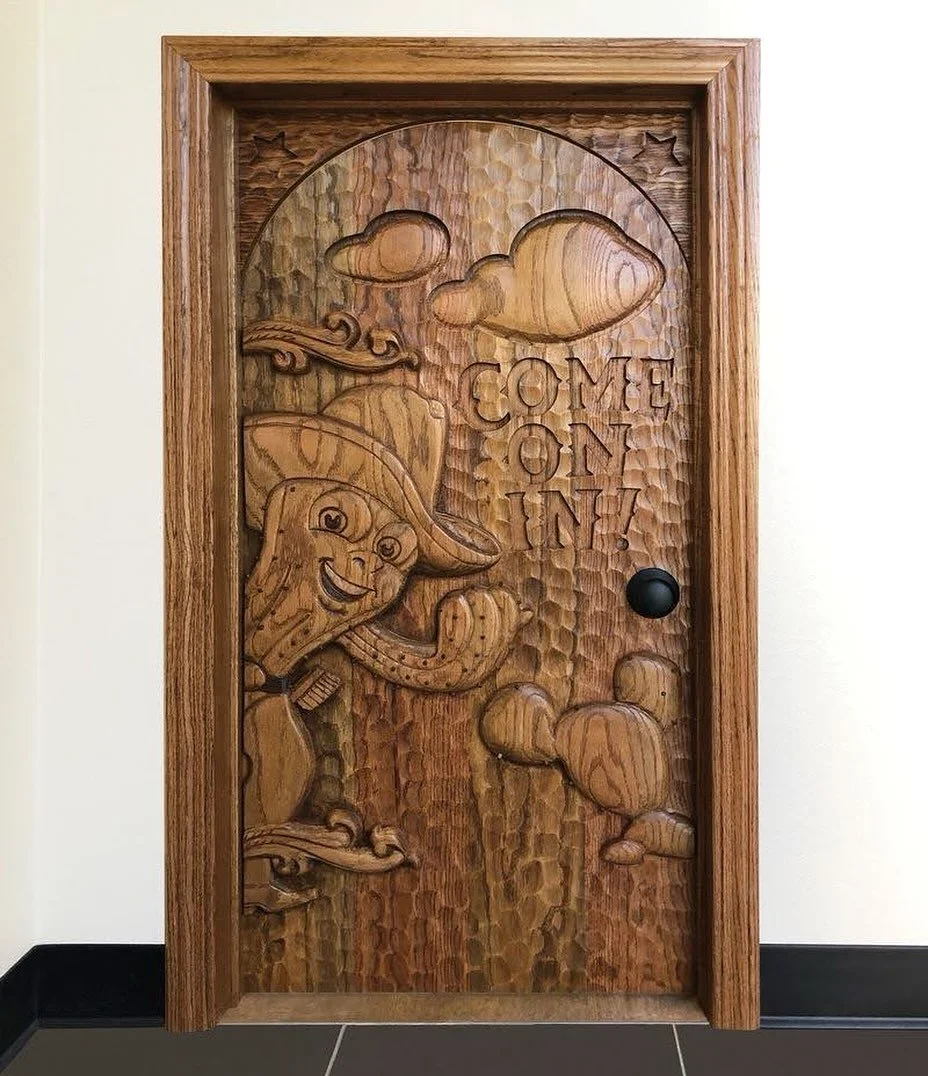 Come on in! 🌵

This custom woodworked door is an amazing addition to any office, helping kids feel calmer from the first turn of a doorknob. Cactus Jack is happy to welcome every patient in.

www.characterfarms.com