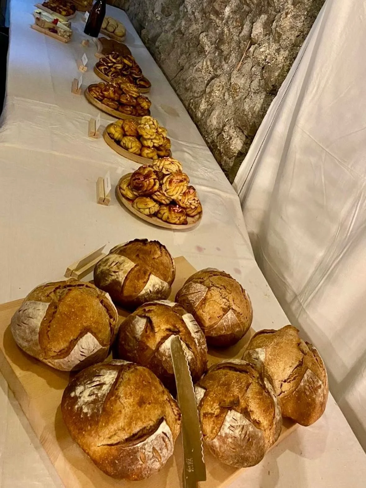 &Ccedil;a y est, c&rsquo;est les vacances ! 

L&rsquo;occasion parfaite pour se r&eacute;unir au soleil ☀️ 
Minka fait aussi traiteur et s&rsquo;adapte &agrave; vos envies, et vos besoins : buffet &agrave; partager, petit d&eacute;jeuner, mais aussi 