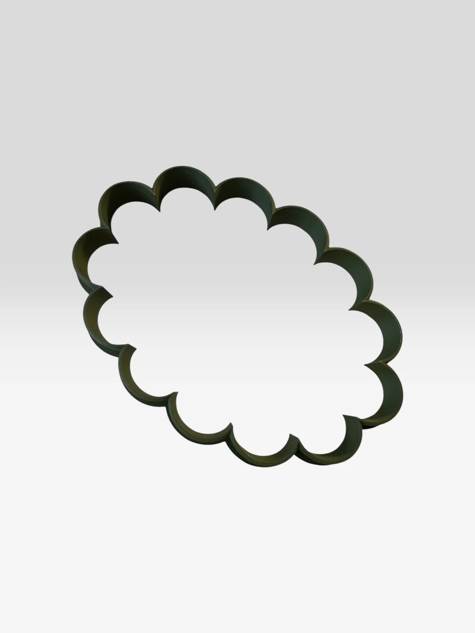 Scalloped Oval Cutter (Large Rounded Scallop)