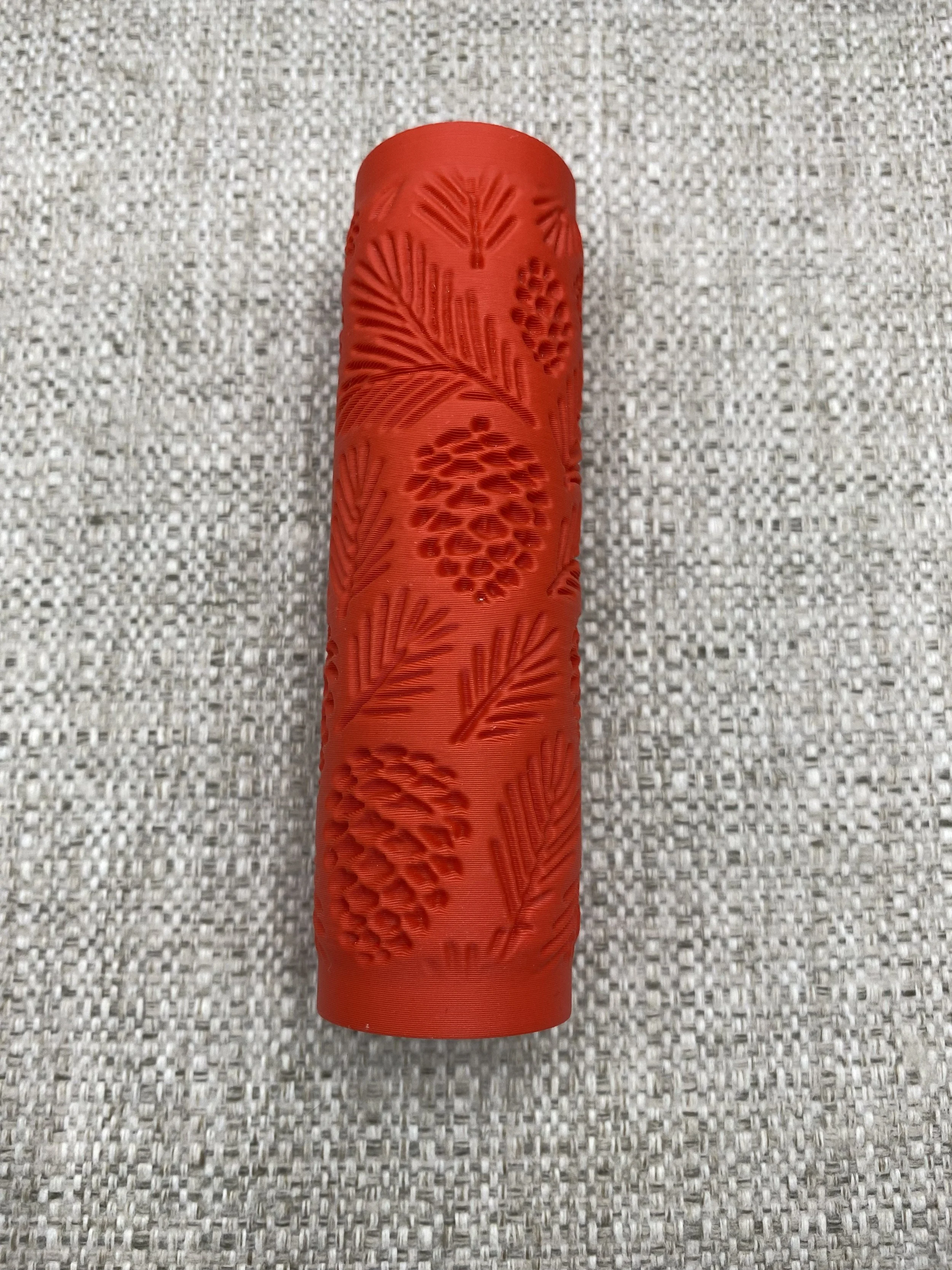 Pine Cones & Pine Needles 10cm Roller