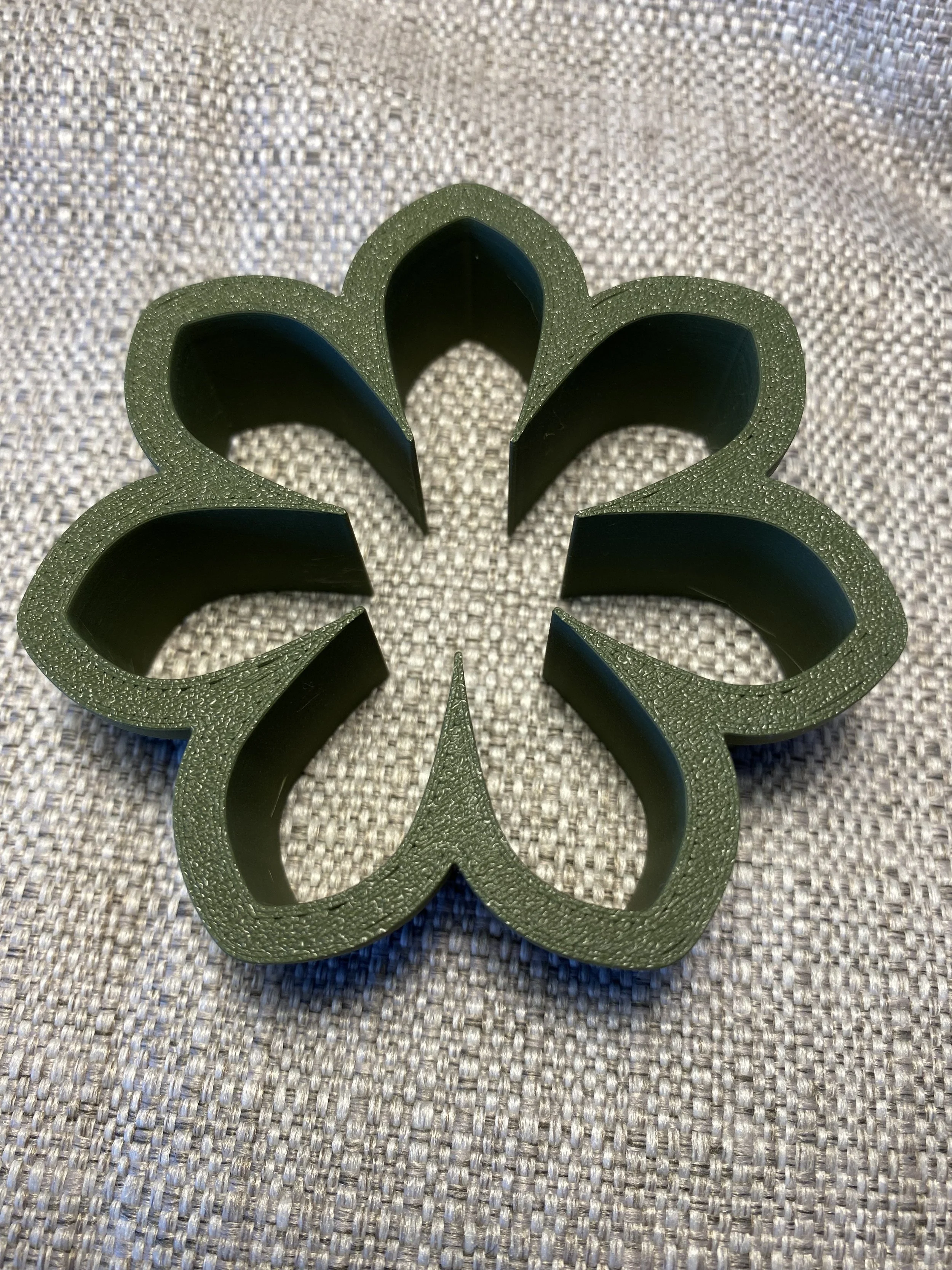 7 Petal Frangipane Flower Cutter Set