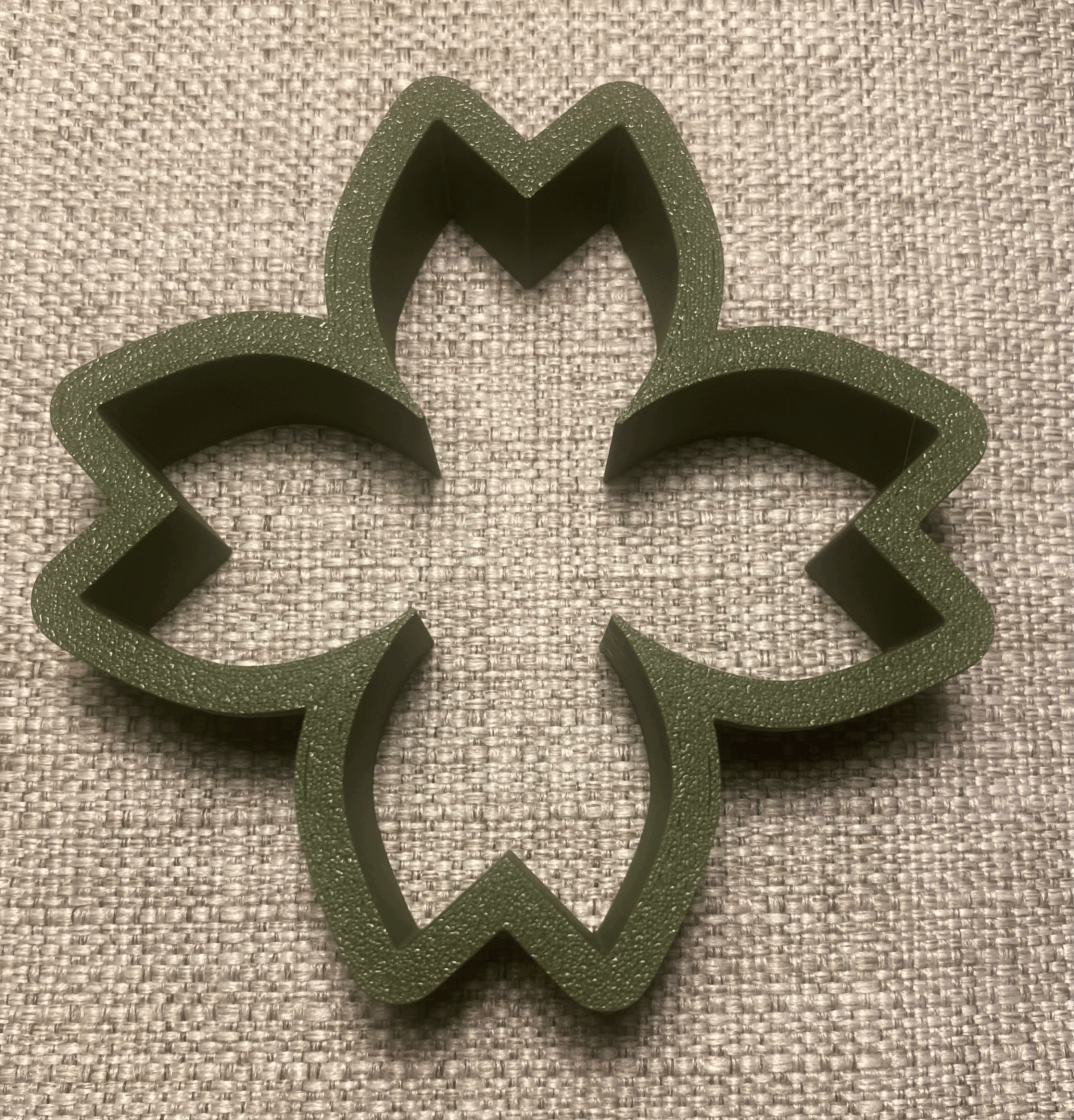 4 Petal Tulip Style Flower Cutter