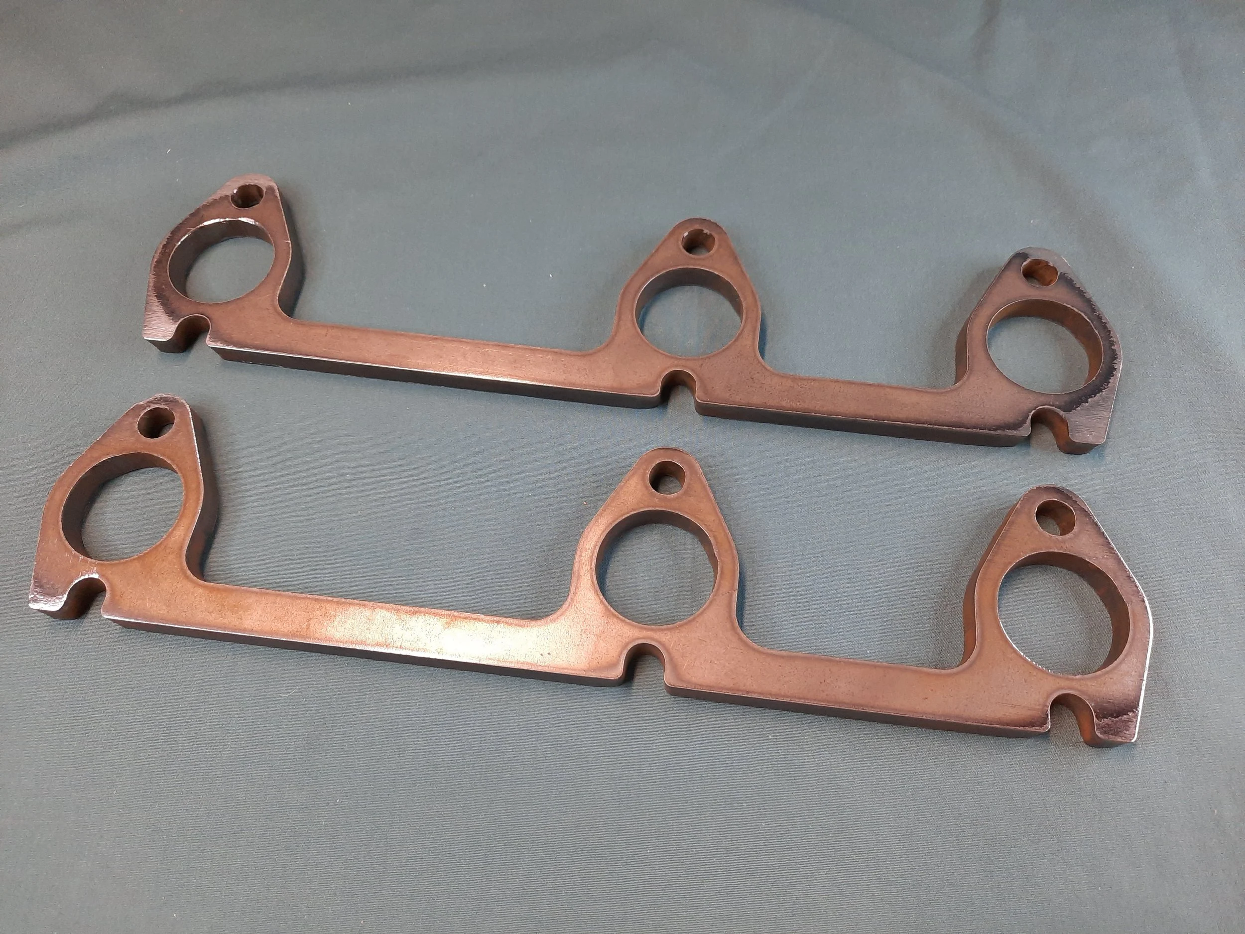 GM 2.8 3.1 3.4 Iron Head Header Flanges