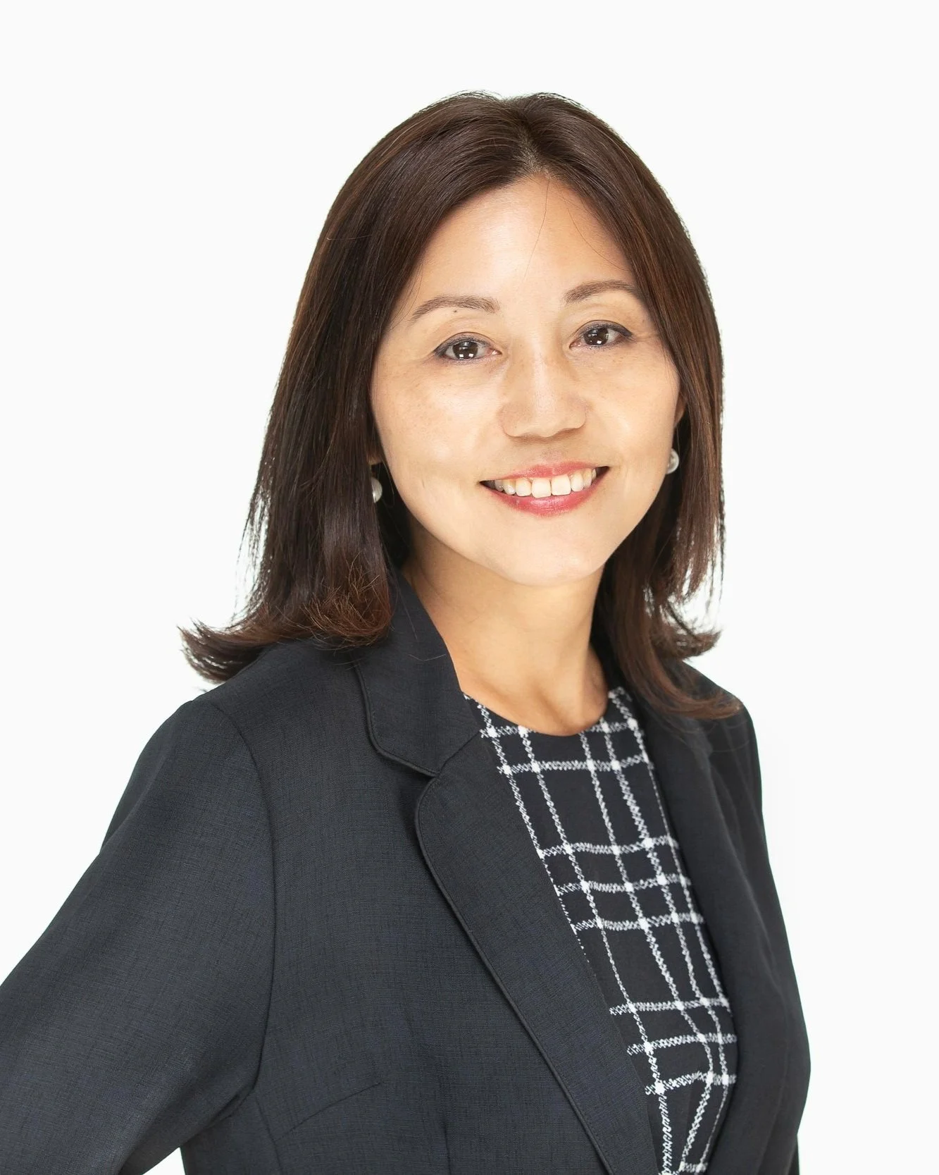 Miyako Kanaoka (R) Honolulu Hawaii