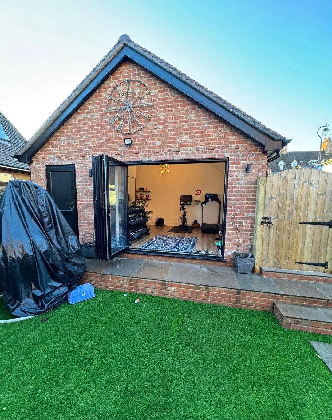 Completed Project: Rear Garden Room

A straightforward pitched garden room designed for use as a gym. The project included Building Regulation approval, structural design, and calculations to facilitate construction.

Designers | Engineers
📧 hello@i