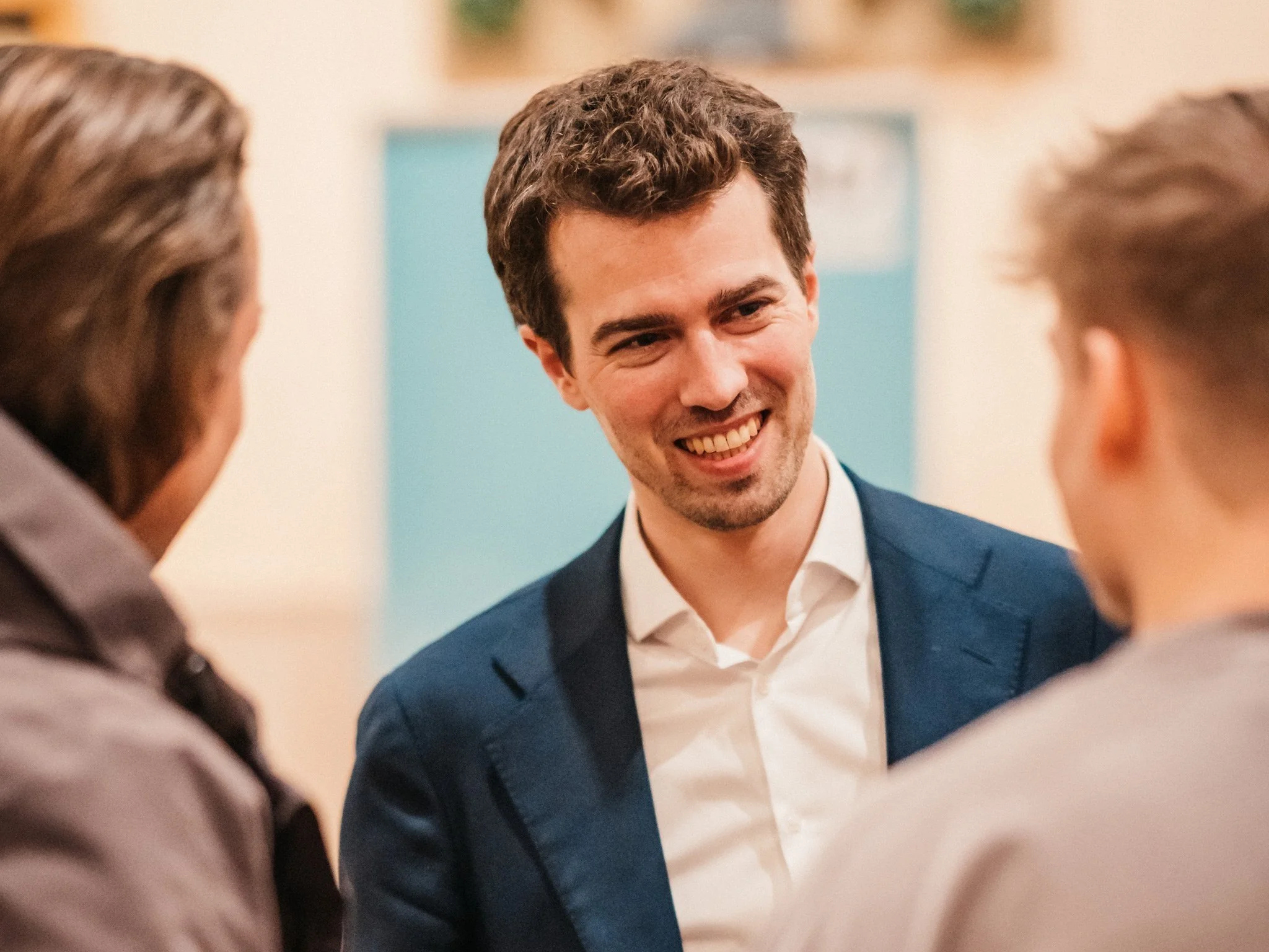 Carl-Philipp Sassenrath lädt ein zum Gespräch – Bürgerdialoge in Hoisten, auf der Neusser Furth und in Weckhoven&nbsp;