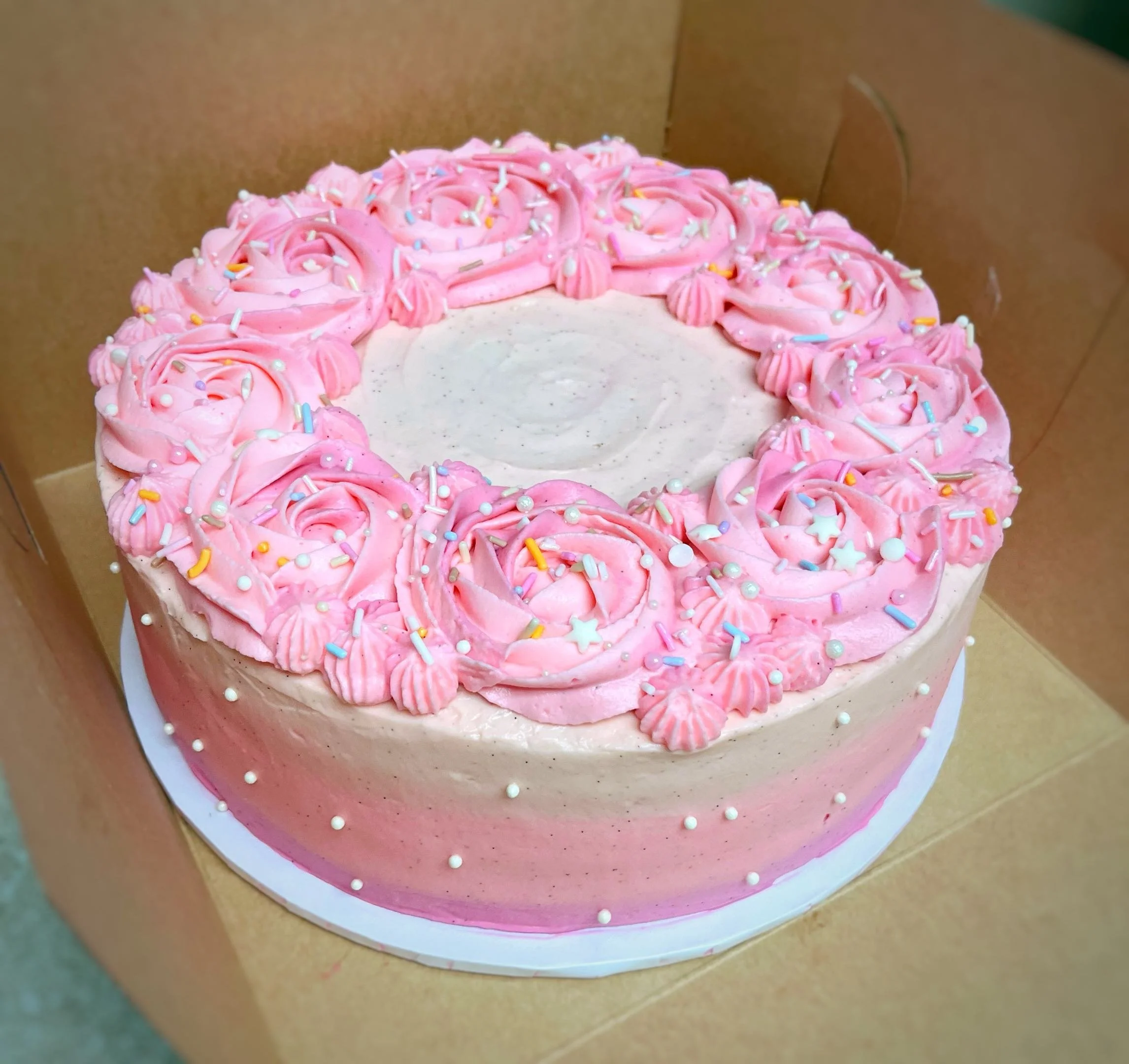 Strawberry Dulce Cake.jpg