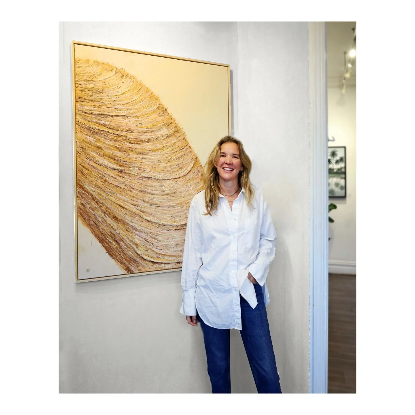 As a Swedish artist living in London, my work is a dialogue between contemporary minimalism and the raw essence of nature.

I create pieces that reflect my ongoing exploration of organic materials and handcrafted processes &mdash;

Each work has natu