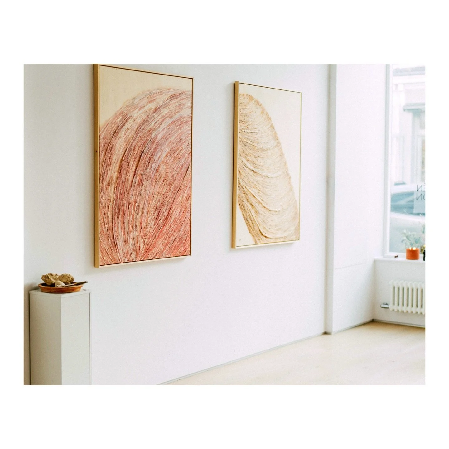 Last day to experience these flowing forms at Gallery at 55, Chelsea.  One final chance to stand in front of the movement and texture.  Thankful for letting these works breathe in the light and space.